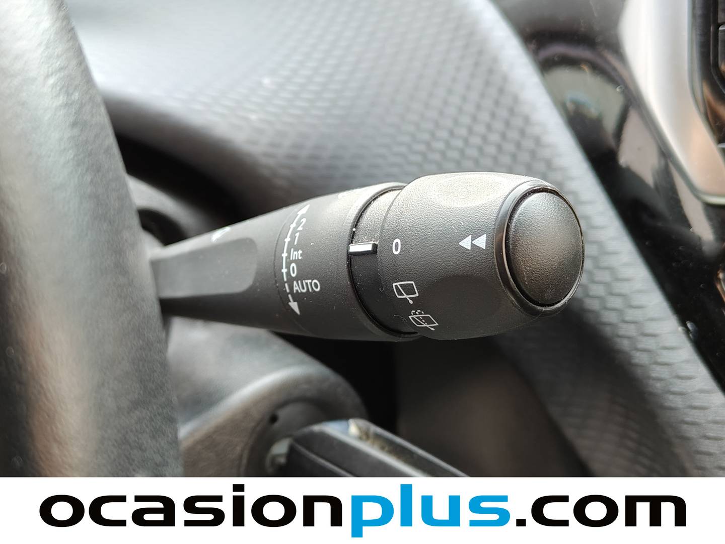 Peugeot 208 Peugeot 208 PureTech Signature (82 CV) 82cv