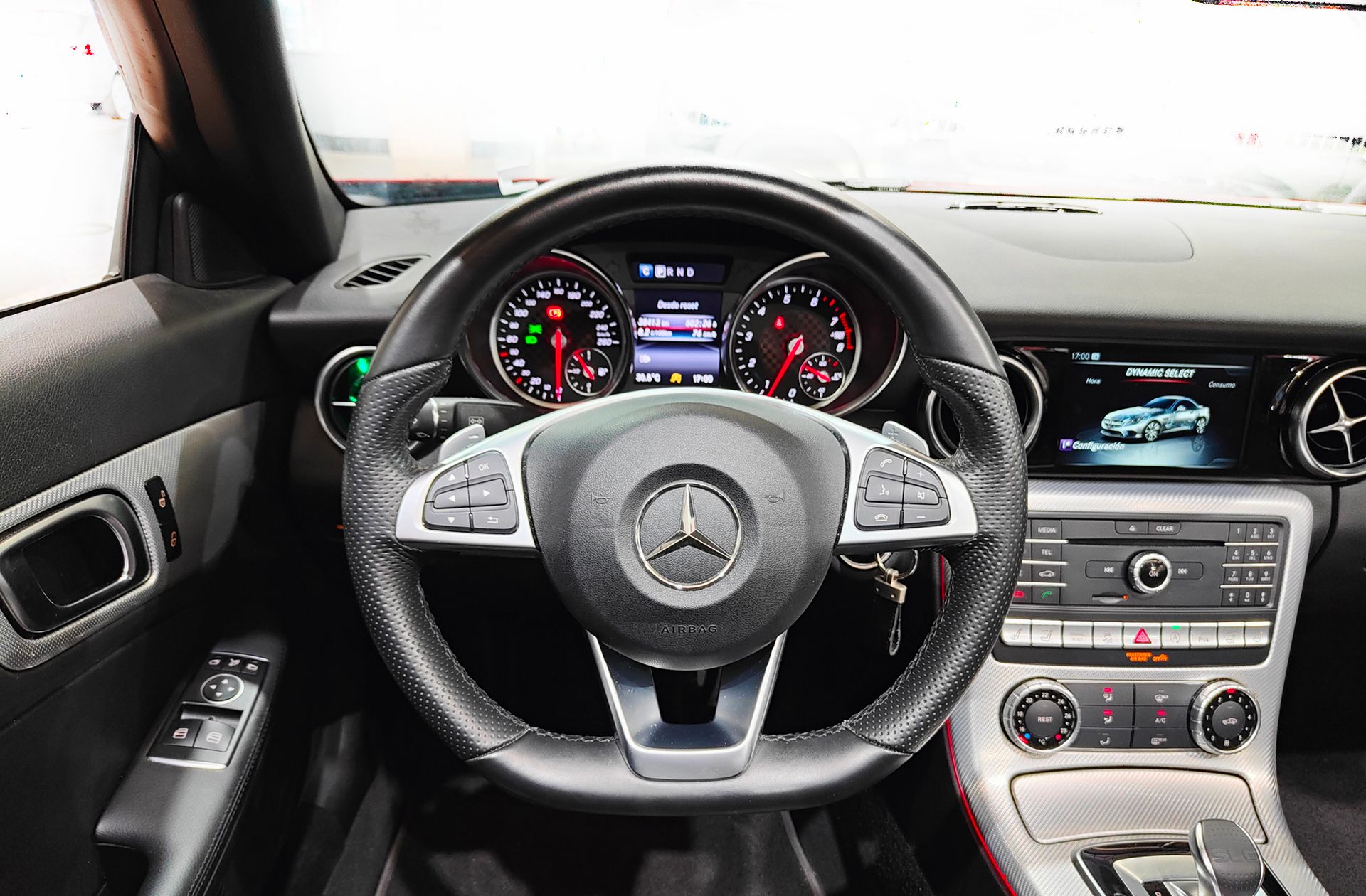 Mercedes-Benz SLC 200 Pack AMG - foto 22