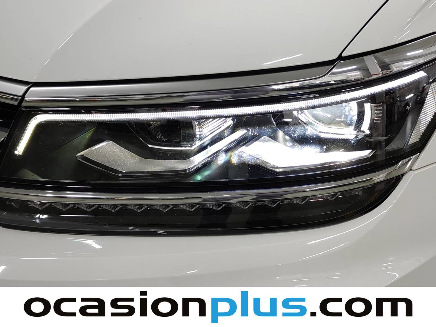 Foto Volkswagen Tiguan Volkswagen Tiguan Sport 1.5 TSI (150 CV) DSG Pack R-Line
