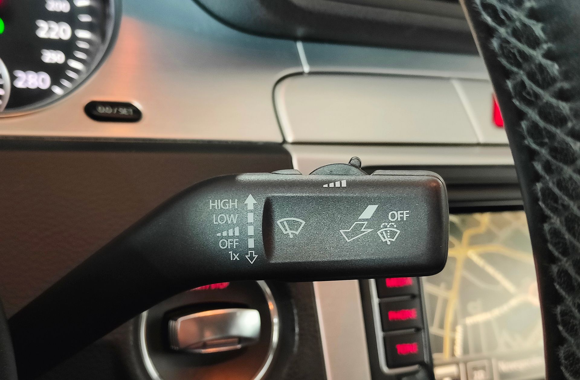 Volkswagen Passat CC 2.0 TDI DPF DSG - foto 30