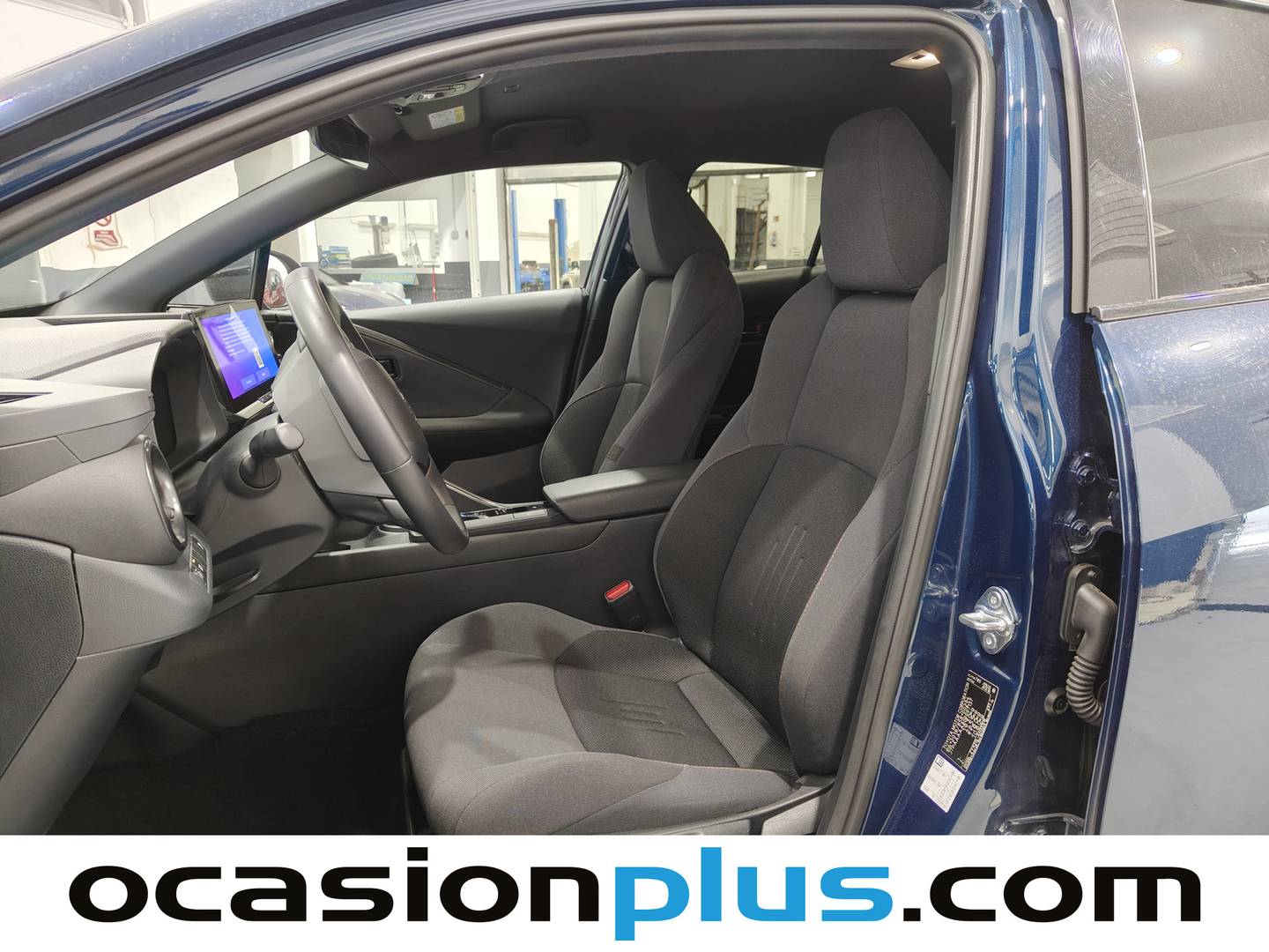 Foto asientos delanteros Toyota C-HR Toyota C-HR 140H Advance (140 CV)