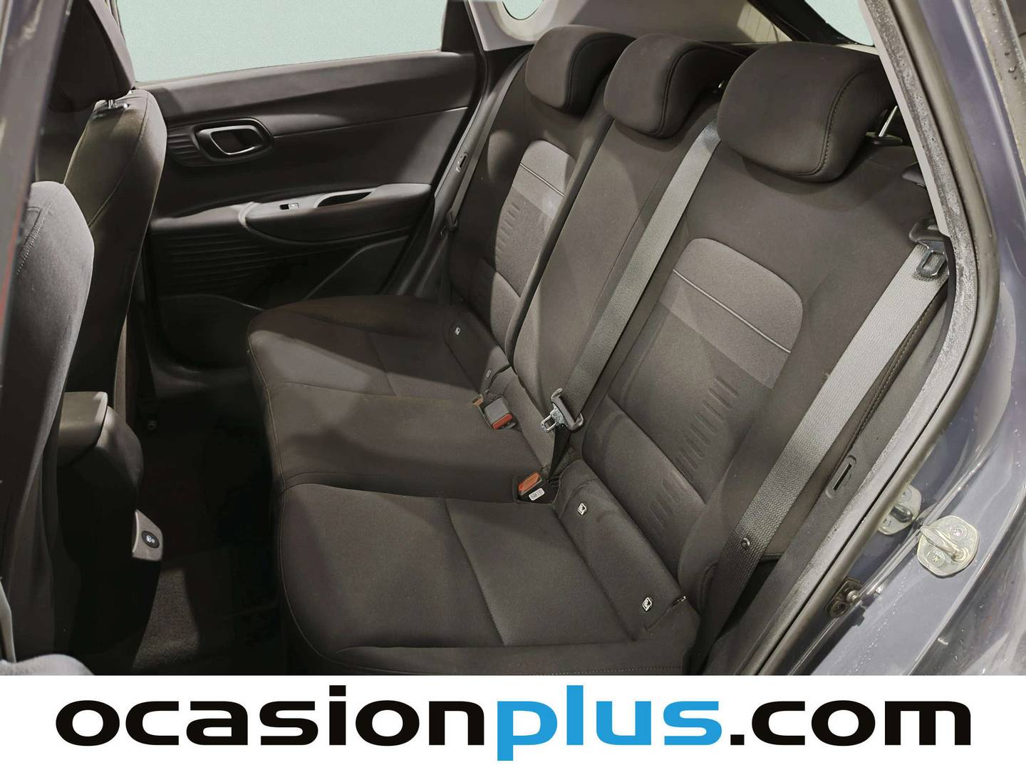 Foto asientos traseros Hyundai Bayon Hyundai Bayon 1.2 MPI Maxx (79 CV)