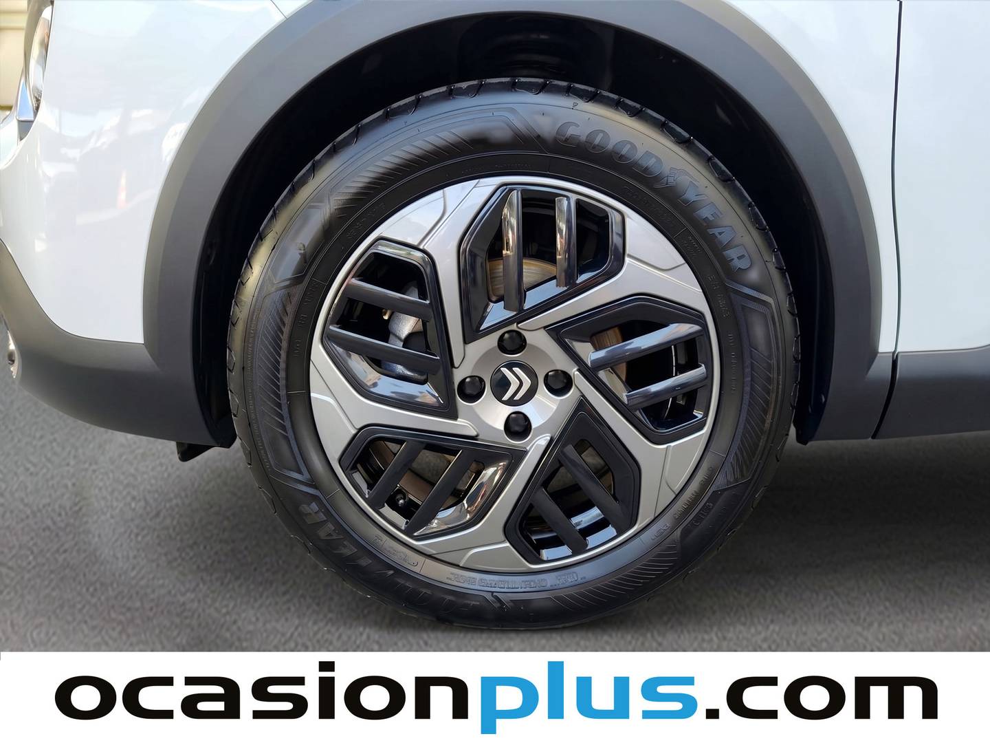Citroën C4 Citroën C4 PureTech 130 S&S Plus EAT8 (131 CV) gasolina