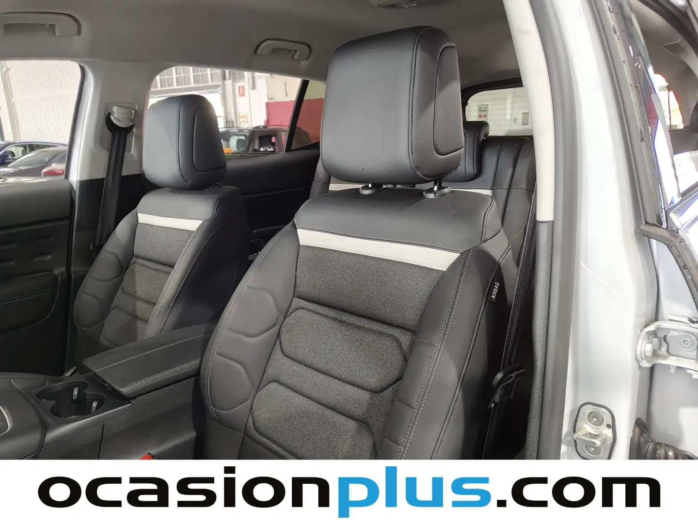 Foto Citroën C5 Aircross Citroen C5 Aircross Hybrid Plus e-DCS6 (136 CV)