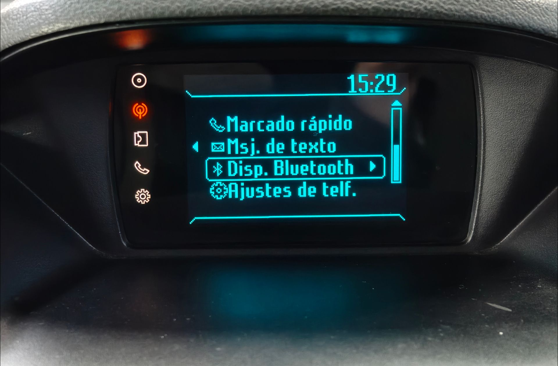 Ford Tourneo Courier 1.0 EcoBoost Titanium - foto 27
