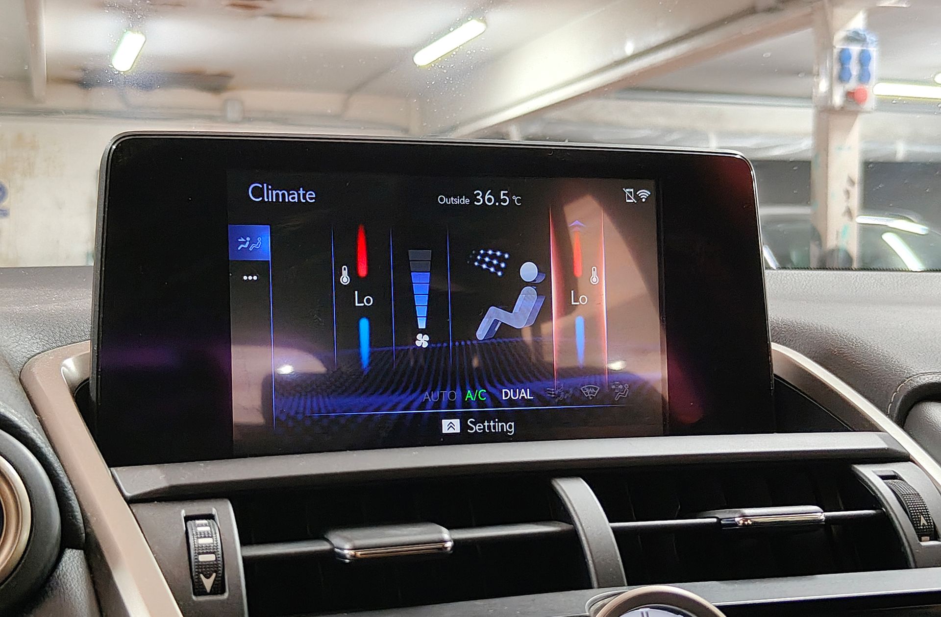 Lexus NX 300h Business Navigation 2WD - foto 31