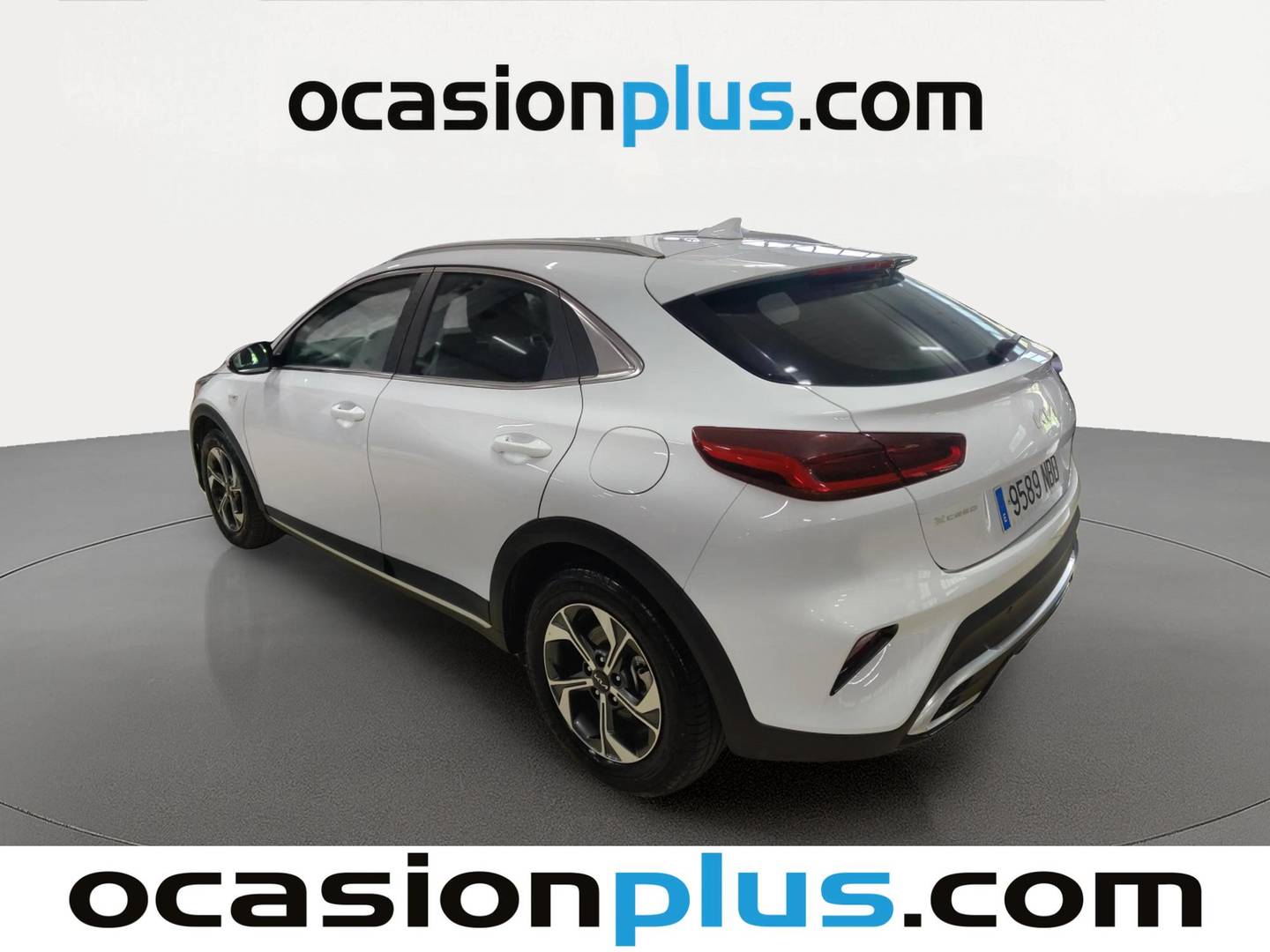 Foto trasera KIA XCeed KIA XCeed 1.0 T-GDi Drive (100 CV) izquierda