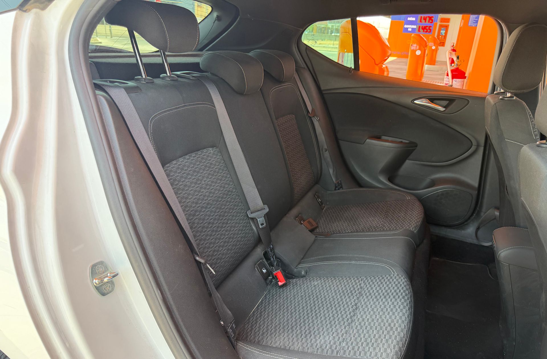 Opel Astra 1.6 CDTI Dynamic - foto 15