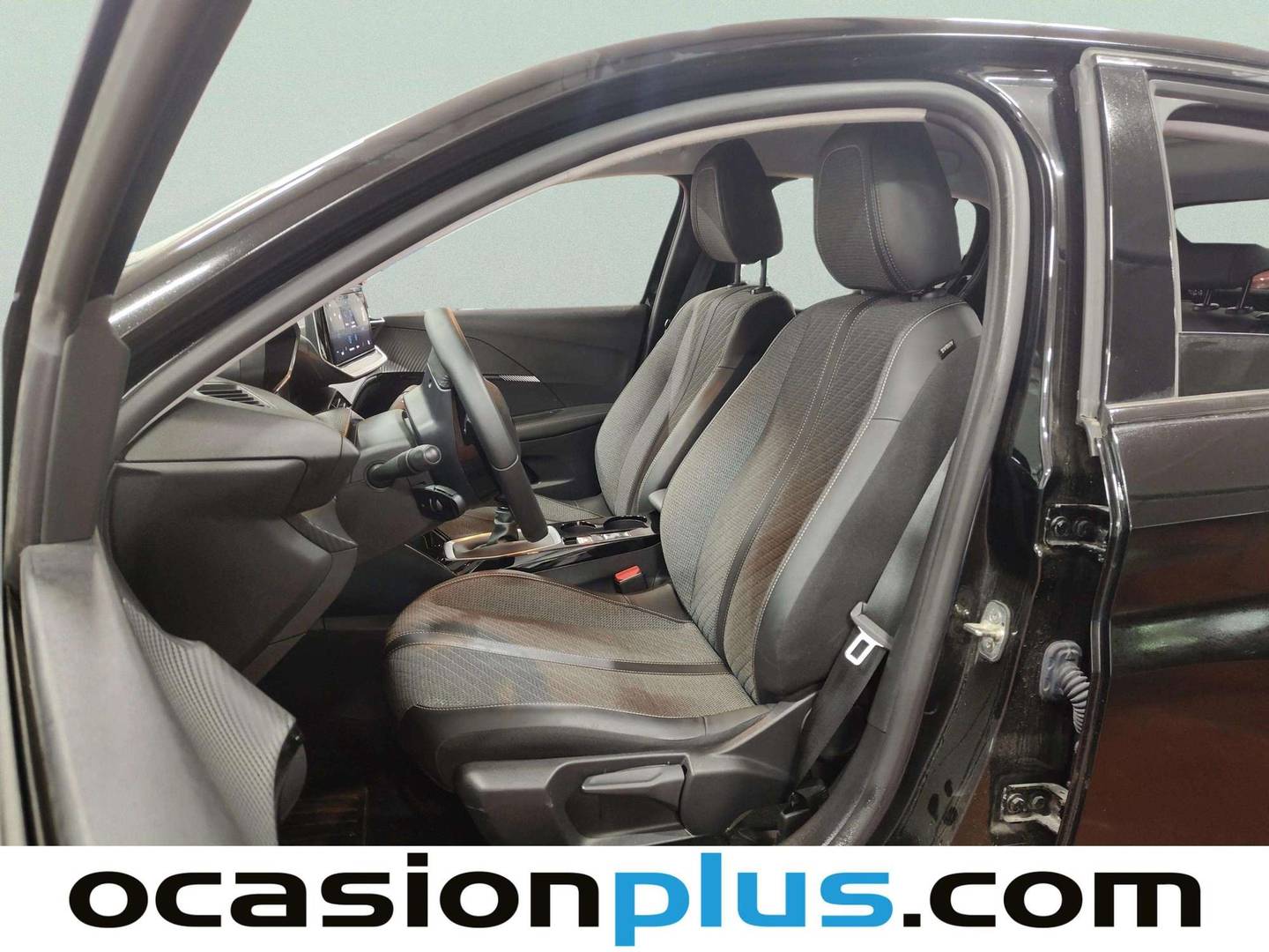 Foto asientos delanteros Peugeot 208 Peugeot 208 PureTech 100 Allure (100 CV)