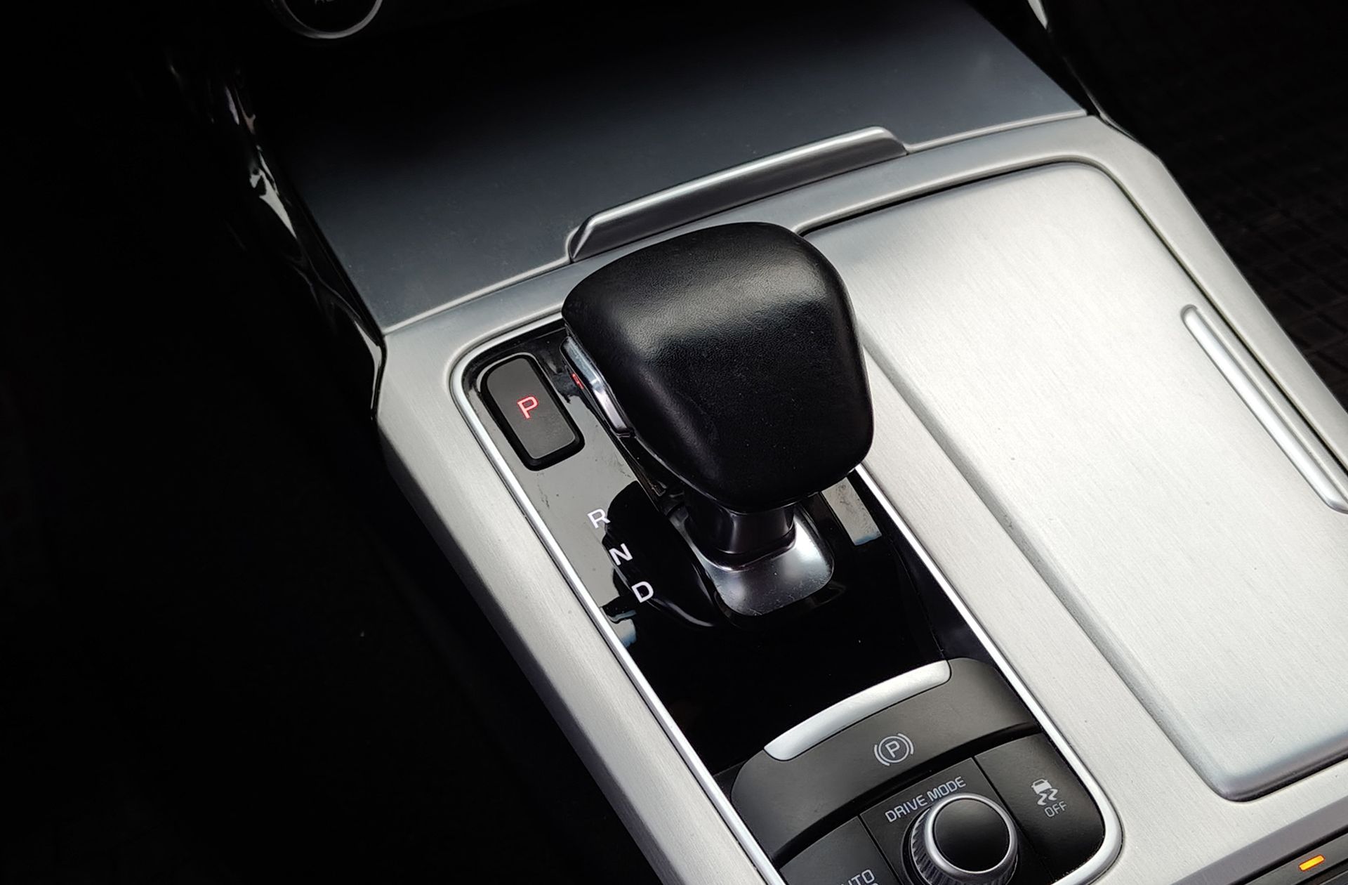 Kia Stinger 2.0 T-GDi GT Line 4x2 - foto 6