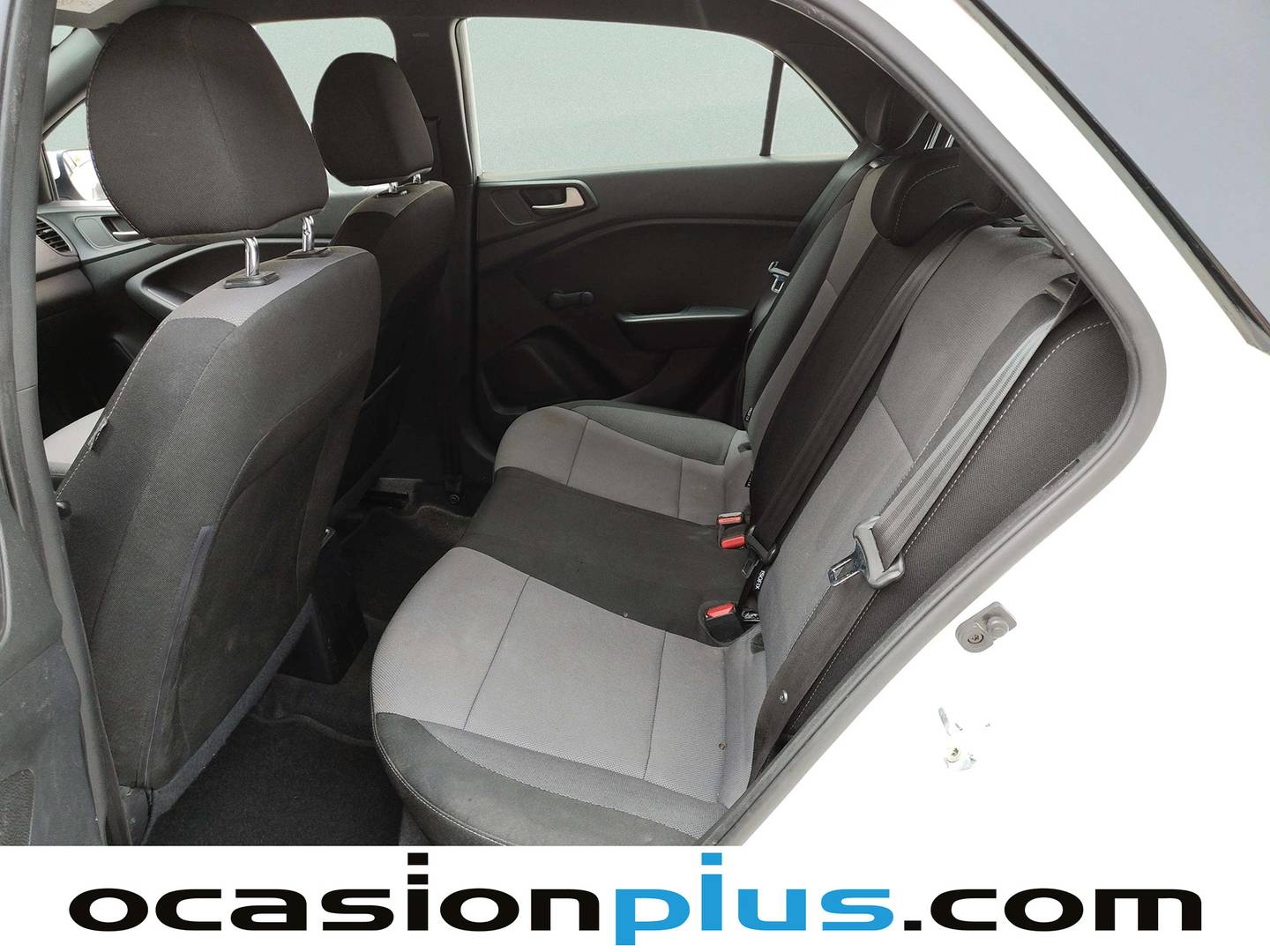 Foto asientos traseros Hyundai i20 Hyundai i20 1.2 MPI Fresh (84 CV)