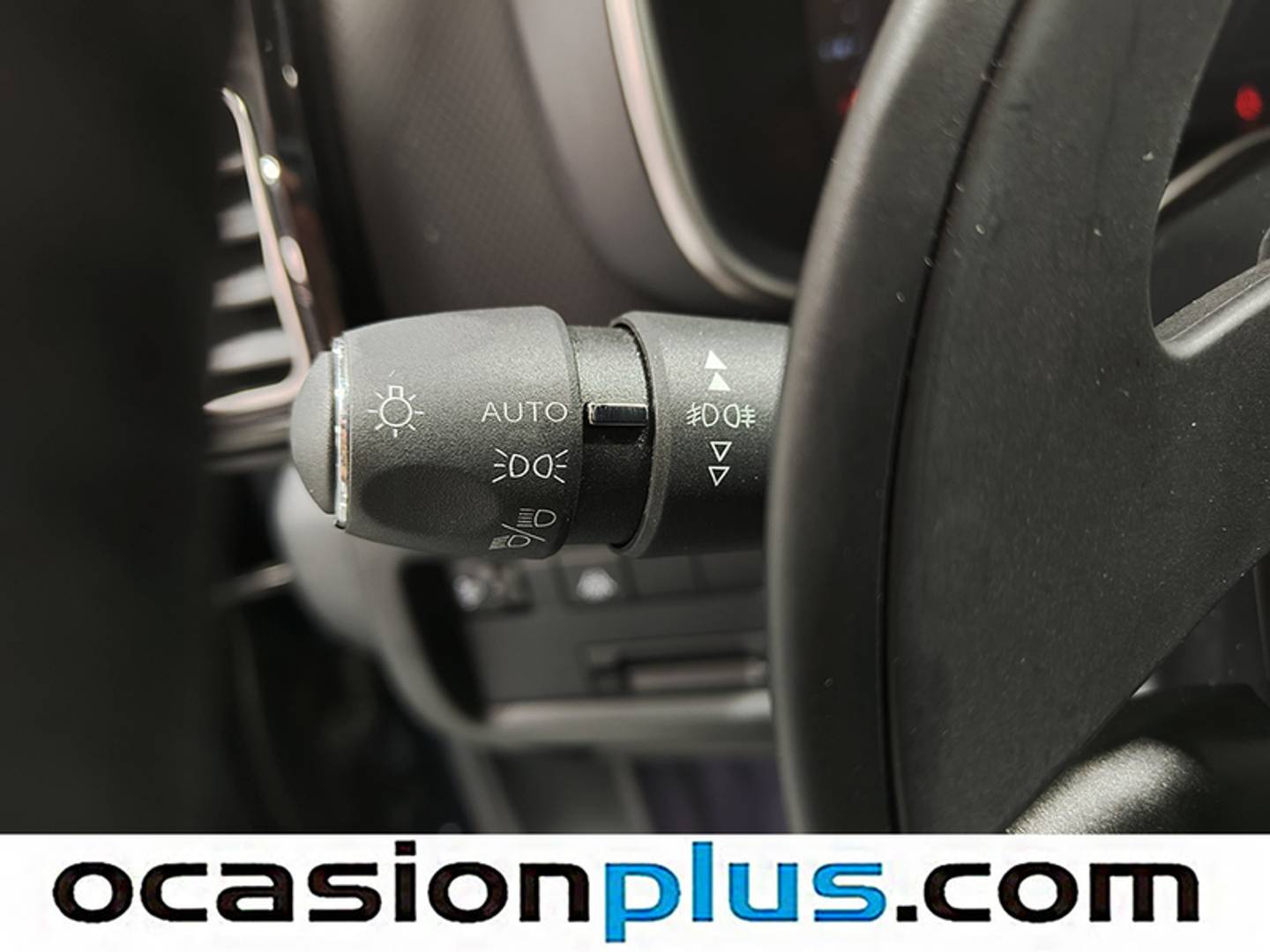 Foto Citroën C5 Aircross Citroen C5 Aircross PureTech 130 S&S Shine Pack EAT8 (131 CV)