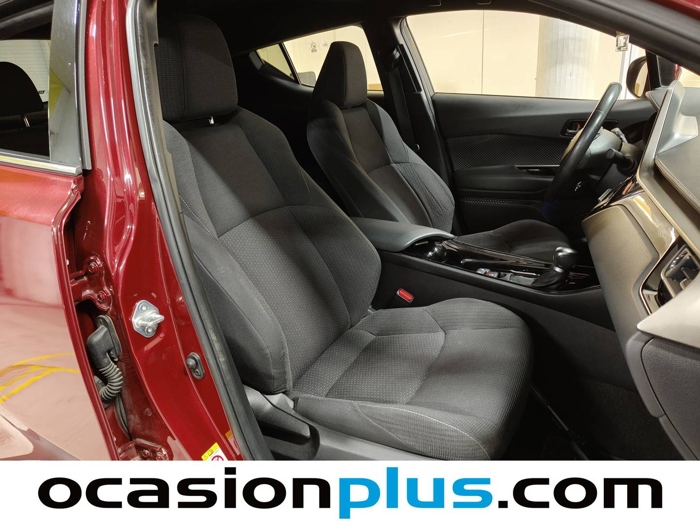 Toyota C-HR Toyota C-HR 1.8 125H Advance (122 CV) automático