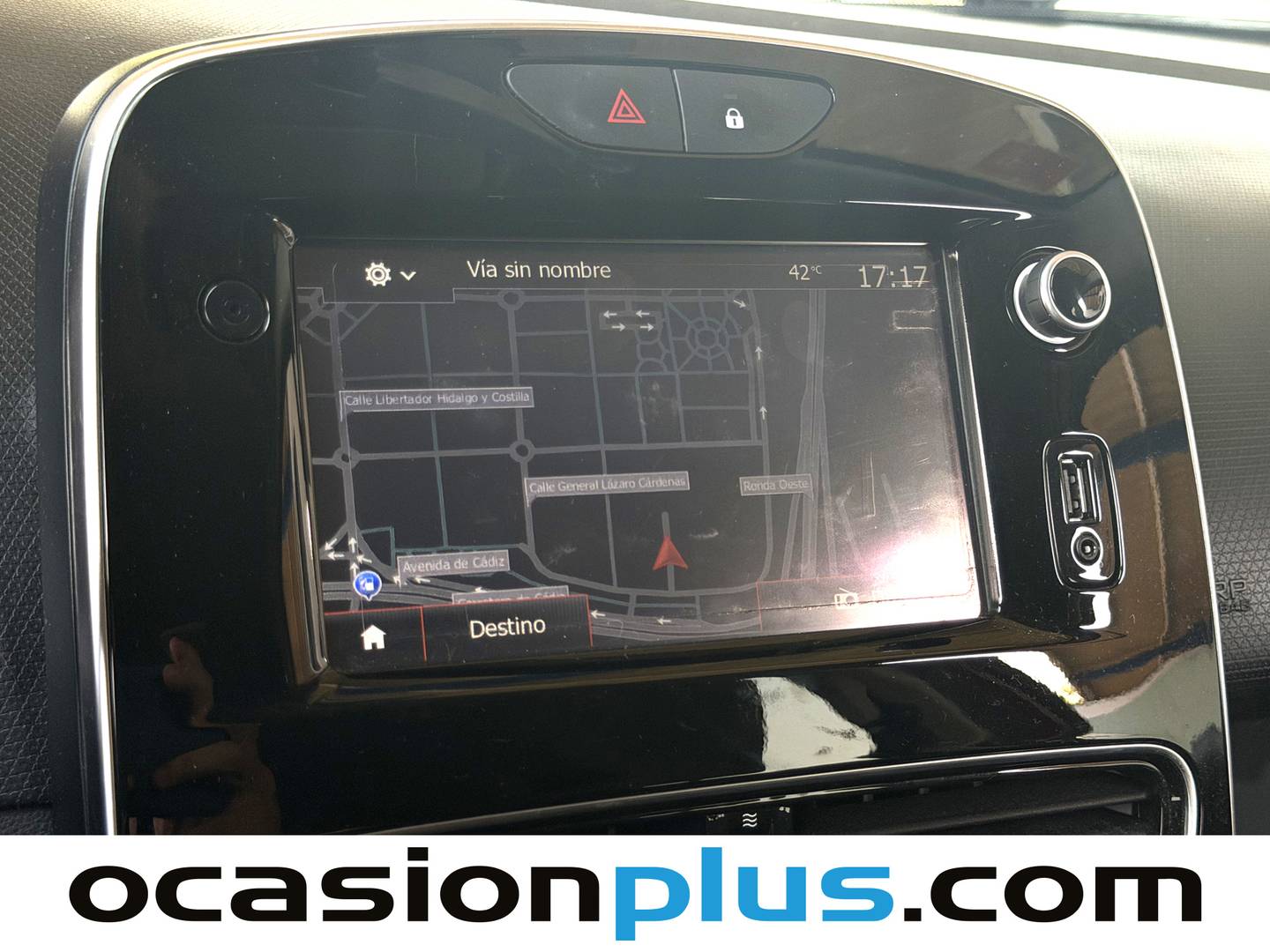 Extras y acabados del Renault Clio Renault Clio Sport Tourer Zen Energy TCe (90 CV)