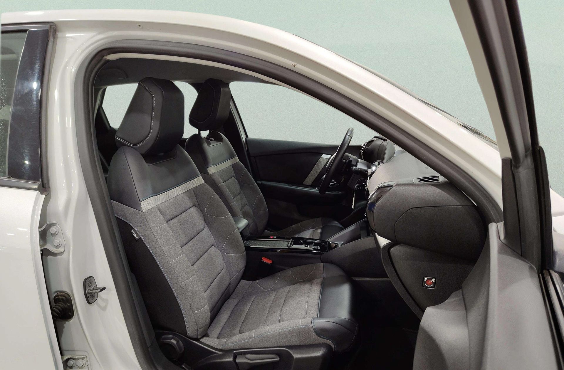 Citroën C4 PureTech 130 Plus EAT8 - foto 17