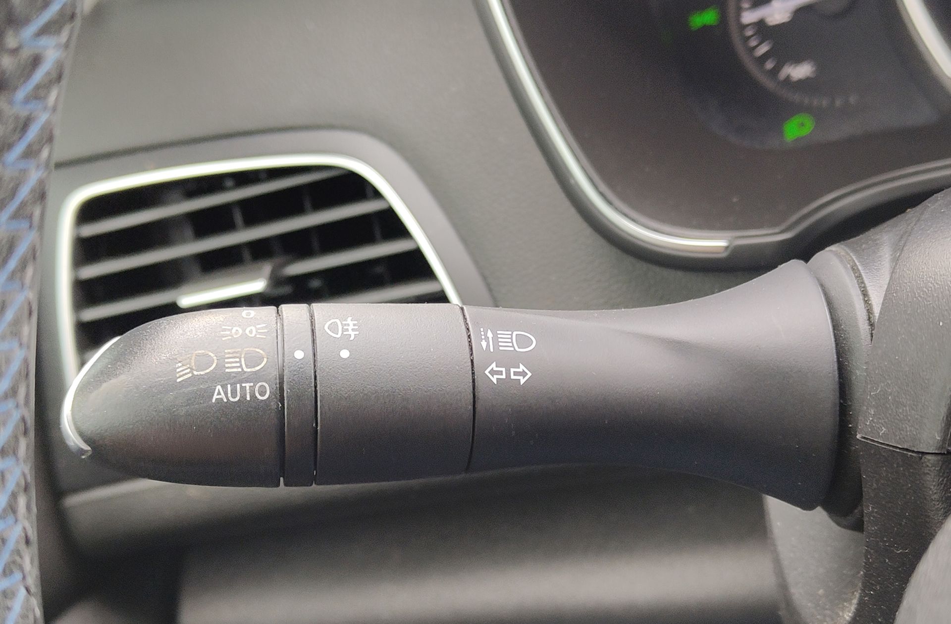 Renault Mégane GT Line TCe GPF EDC - foto 33