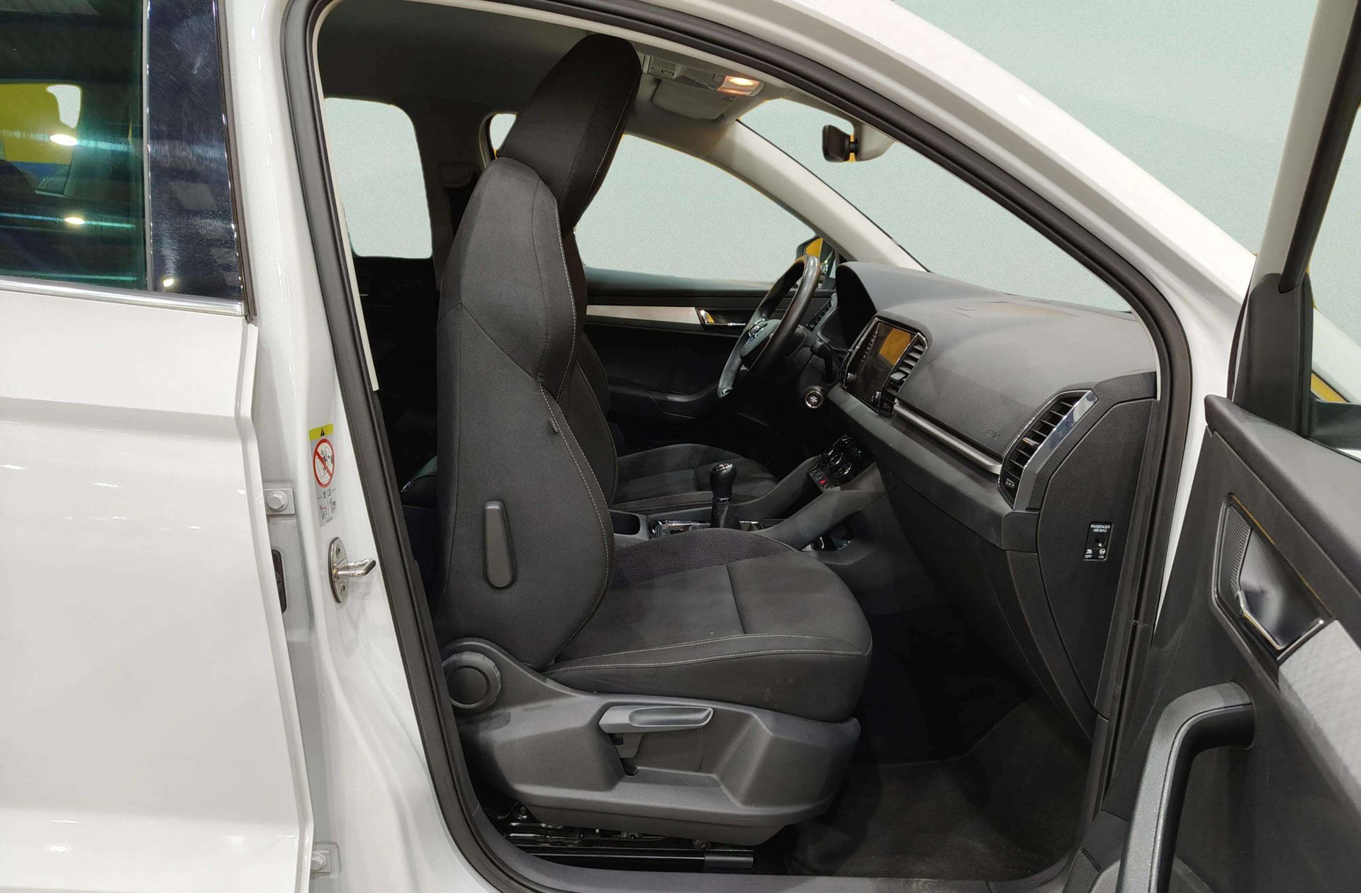 Škoda Karoq 2.0 TDI Selection - foto 20