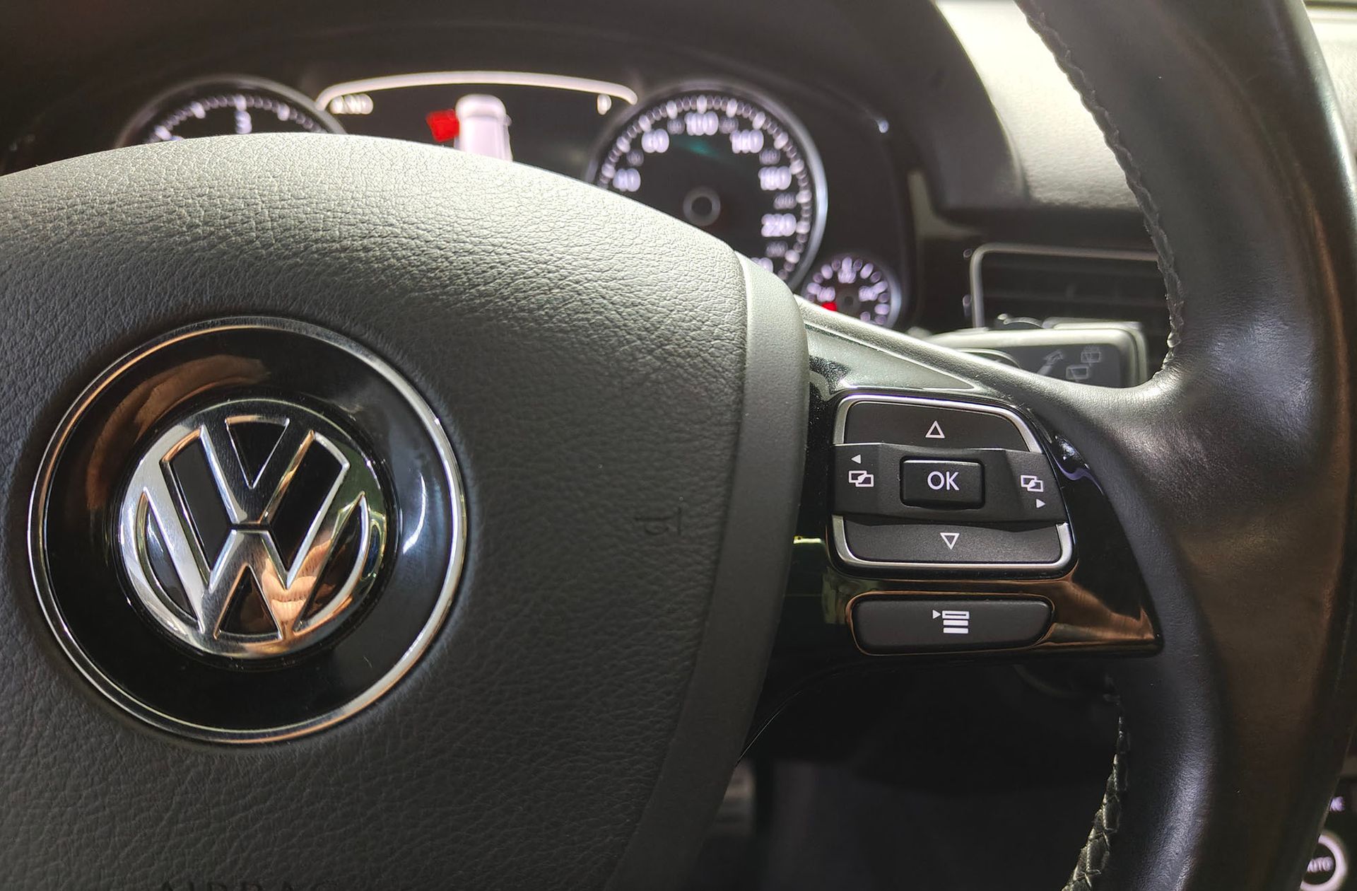 Volkswagen Touareg R-Line 3.0 TDI BMT Tiptronic - foto 43