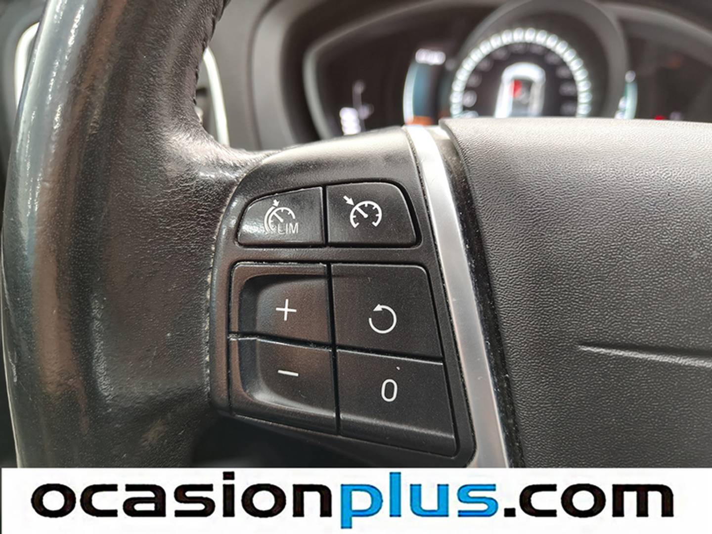 Foto Volvo V40 Cross Country Volvo V40 Cross Country D3 Momentum (150 CV)