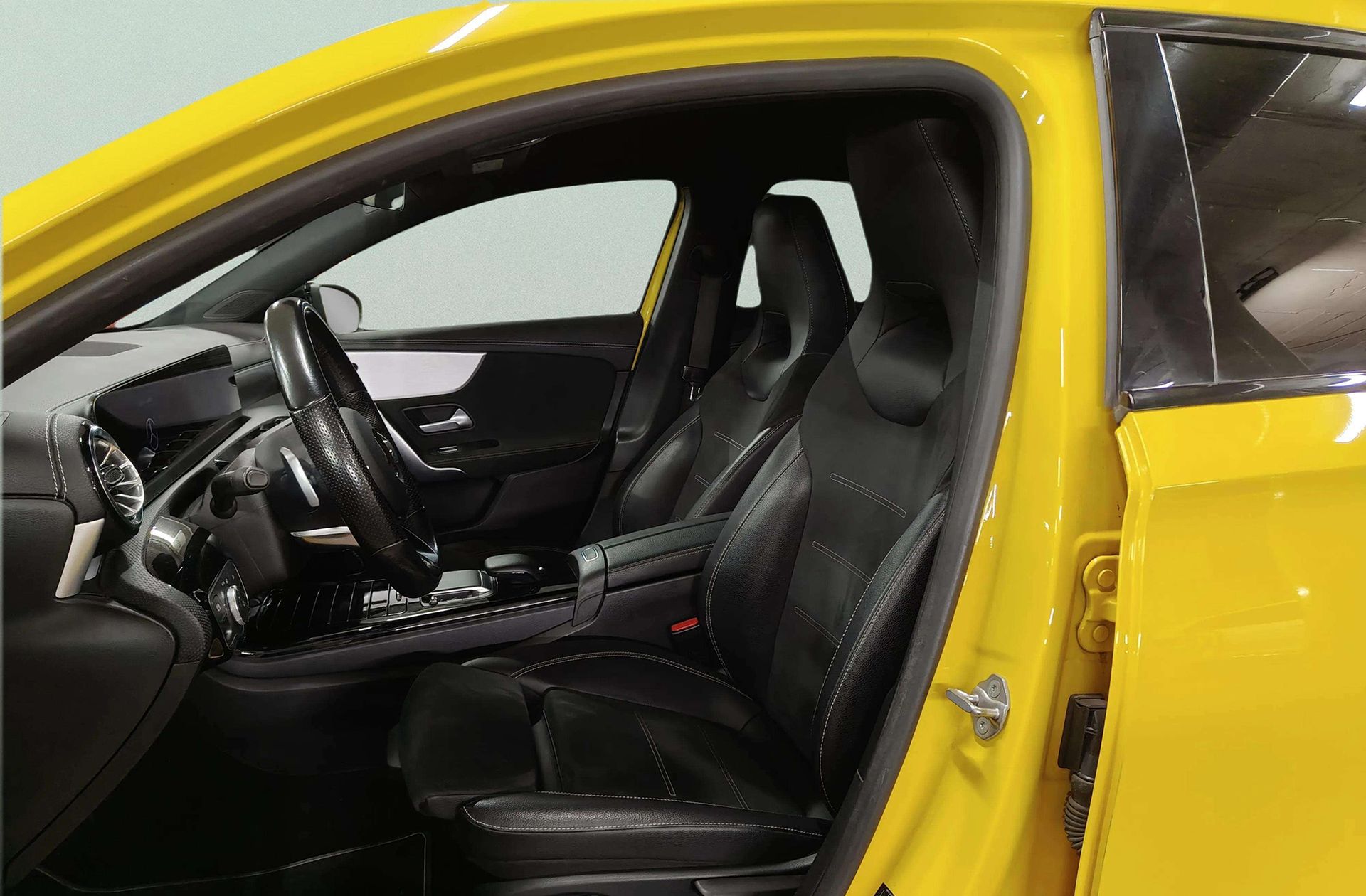 Mercedes-Benz Clase A 180 d Pack AMG - foto 14