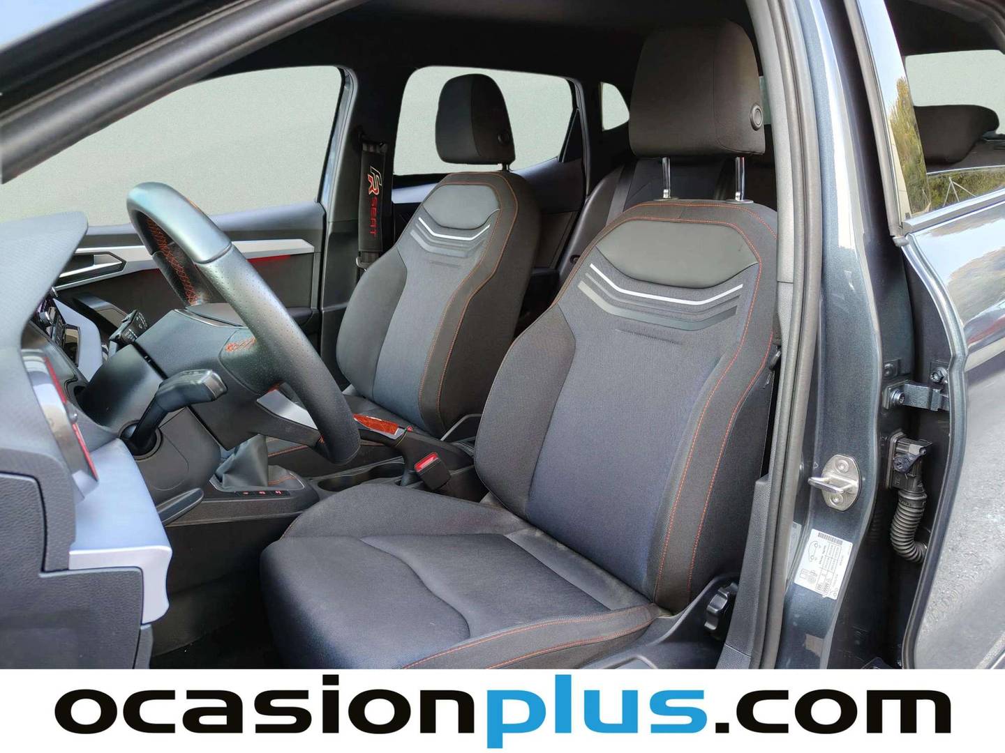 Foto asientos delanteros Seat Ibiza SEAT Ibiza 1.0 TSI S&S FR XS (115 CV)