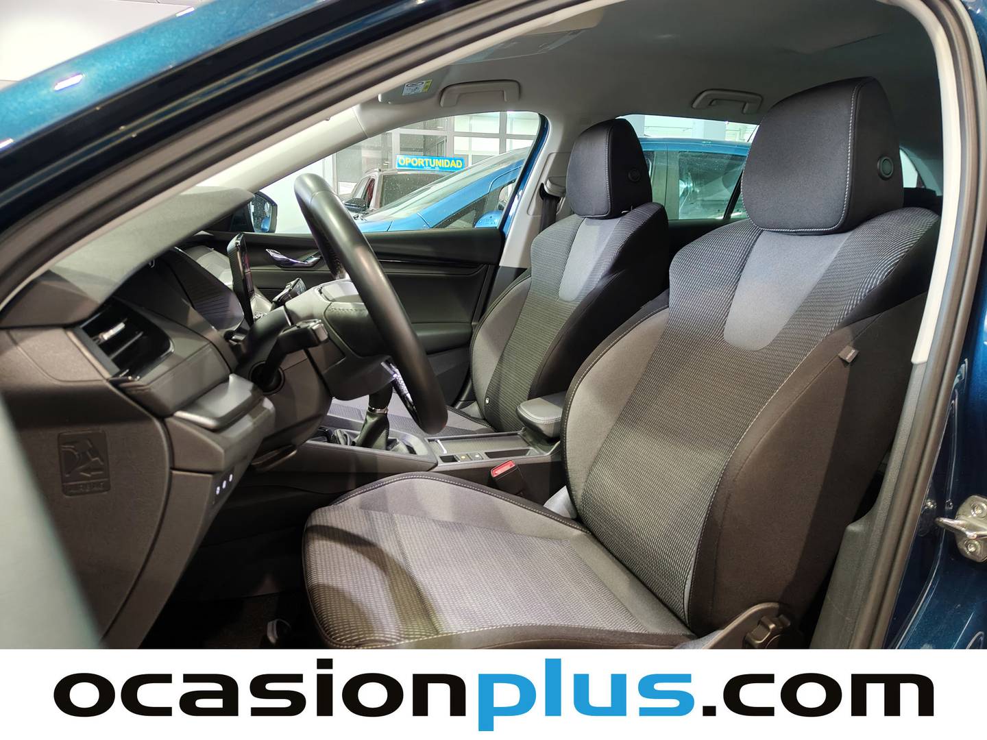 Foto asientos delanteros Skoda Octavia Skoda Octavia Combi 2.0 TDI Ambition (115 CV)