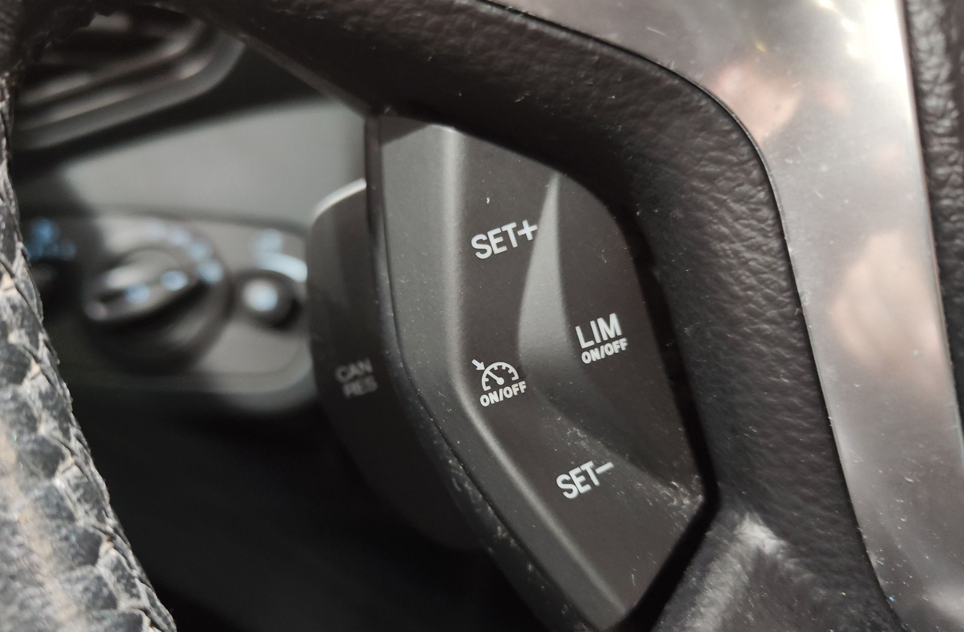 Ford C-Max 1.0 EcoBoost Trend - foto 21