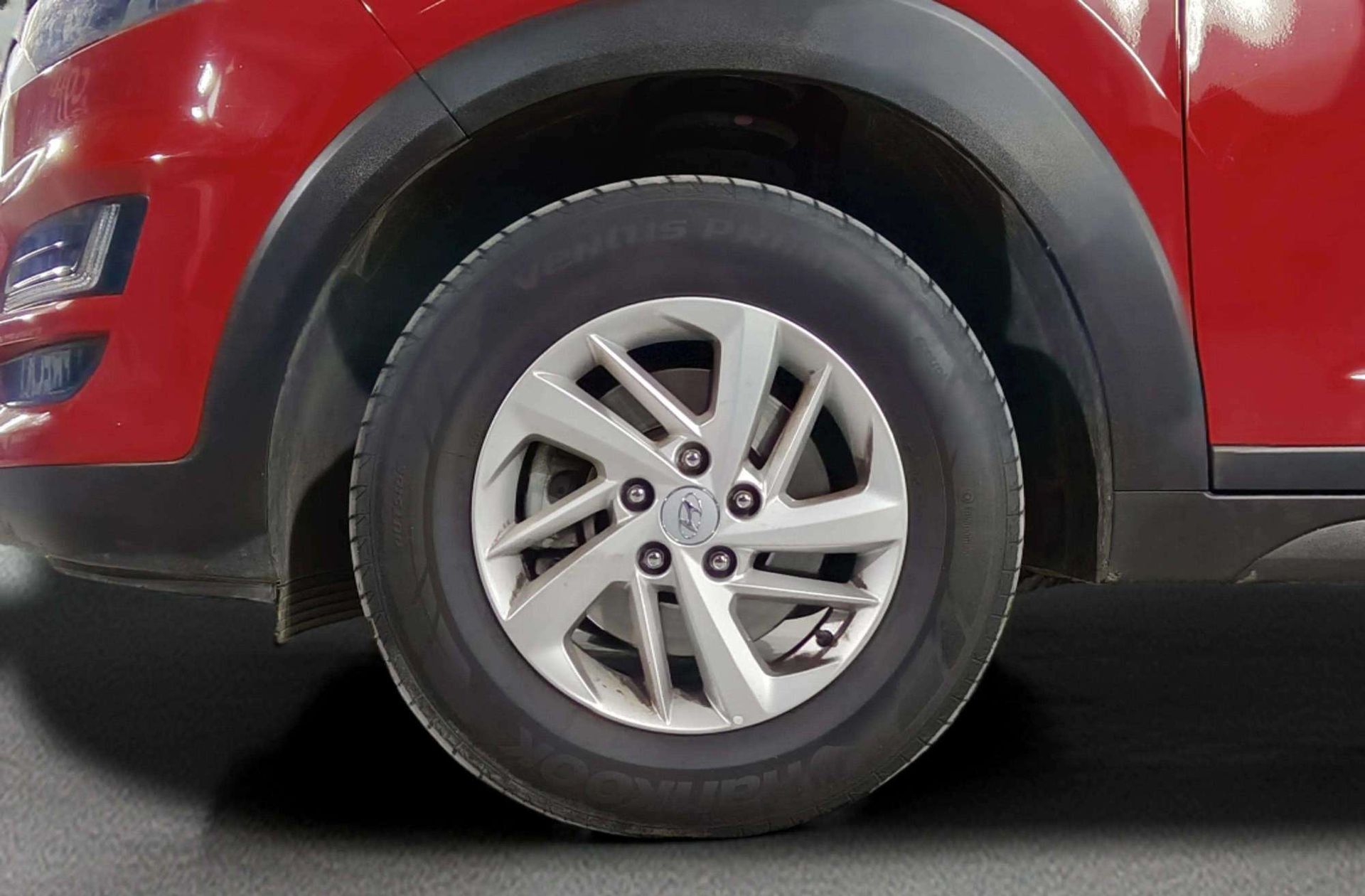 Hyundai Tucson 1.6 GDI BlueDrive Essence 4x2 - foto 28