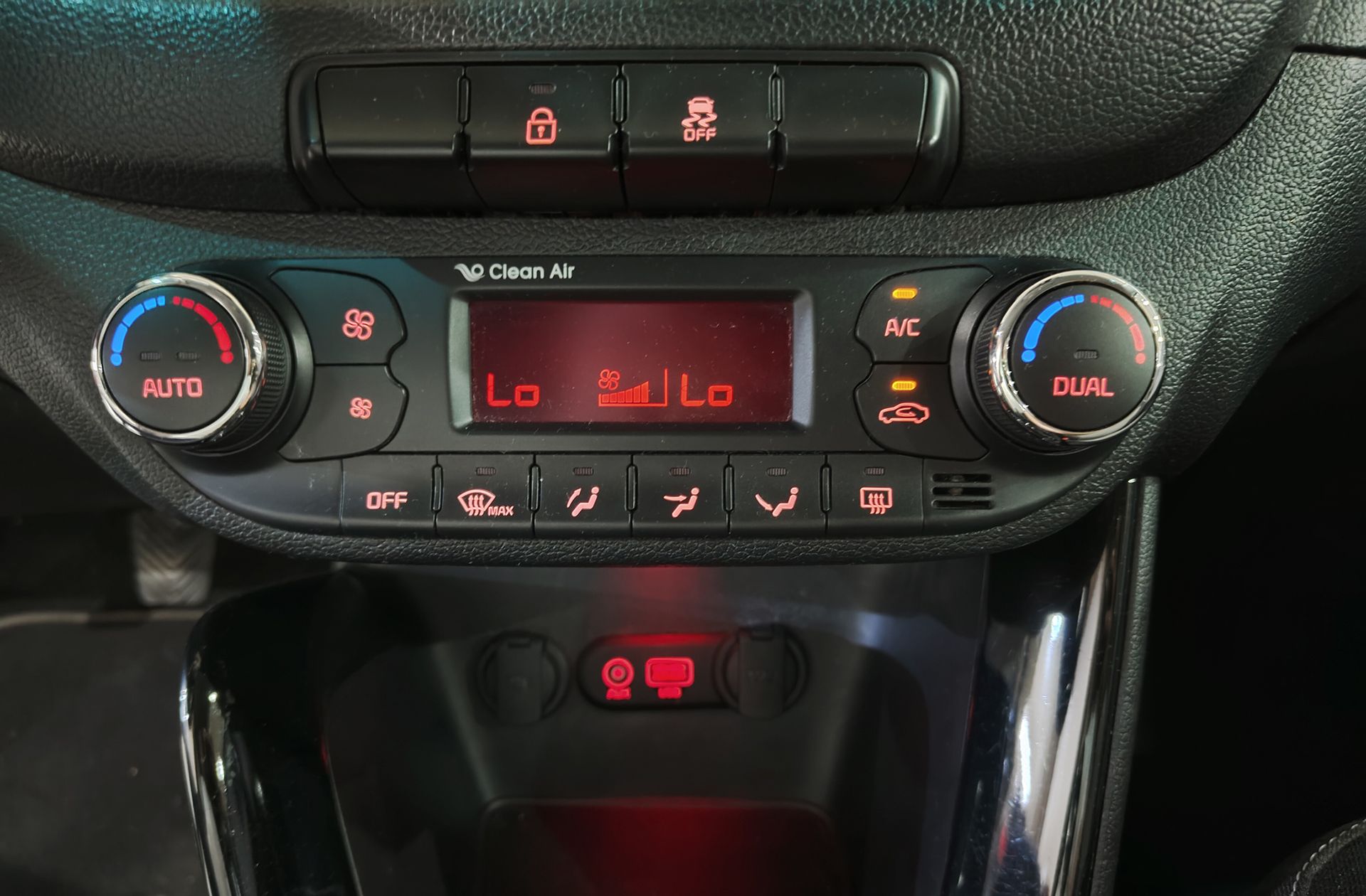 Kia Ceed 1.6 CRDi VGT x-Tech16 Eco-Dynamics - foto 23