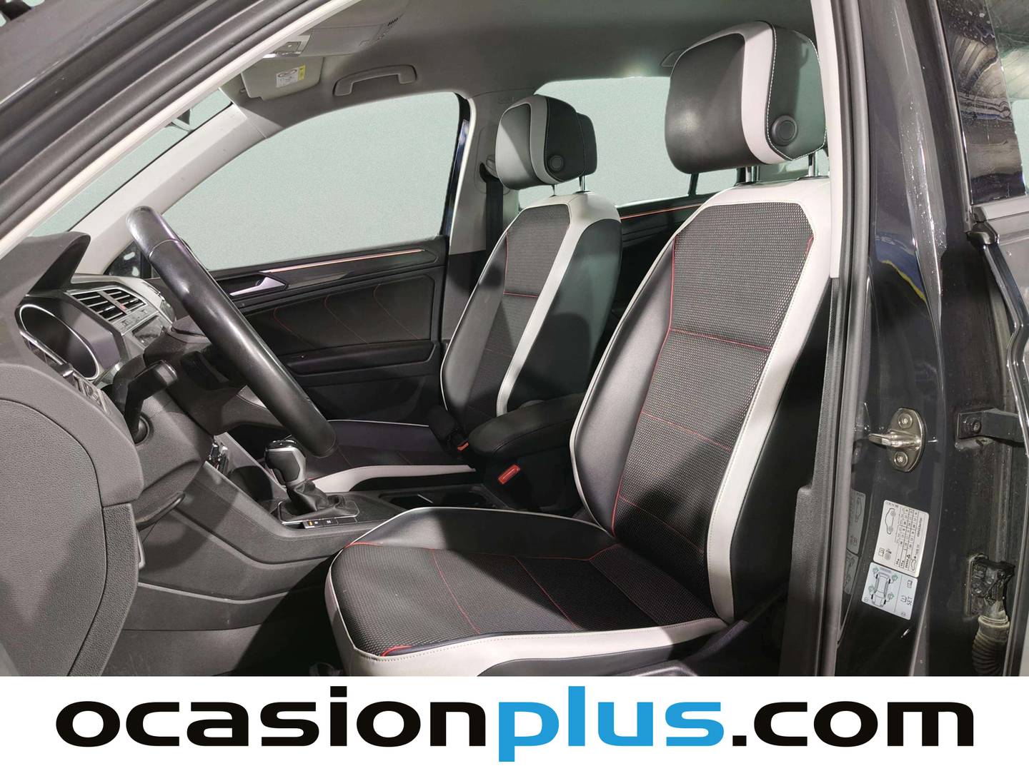 Foto asientos delanteros Volkswagen Tiguan Volkswagen Tiguan Urban Sport 2.0 TDI (150 CV) DSG