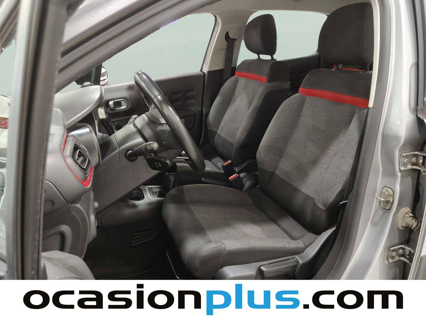 Foto asientos delanteros Citroën C3 Citroën C3 PureTech 83 Feel  (83 CV)