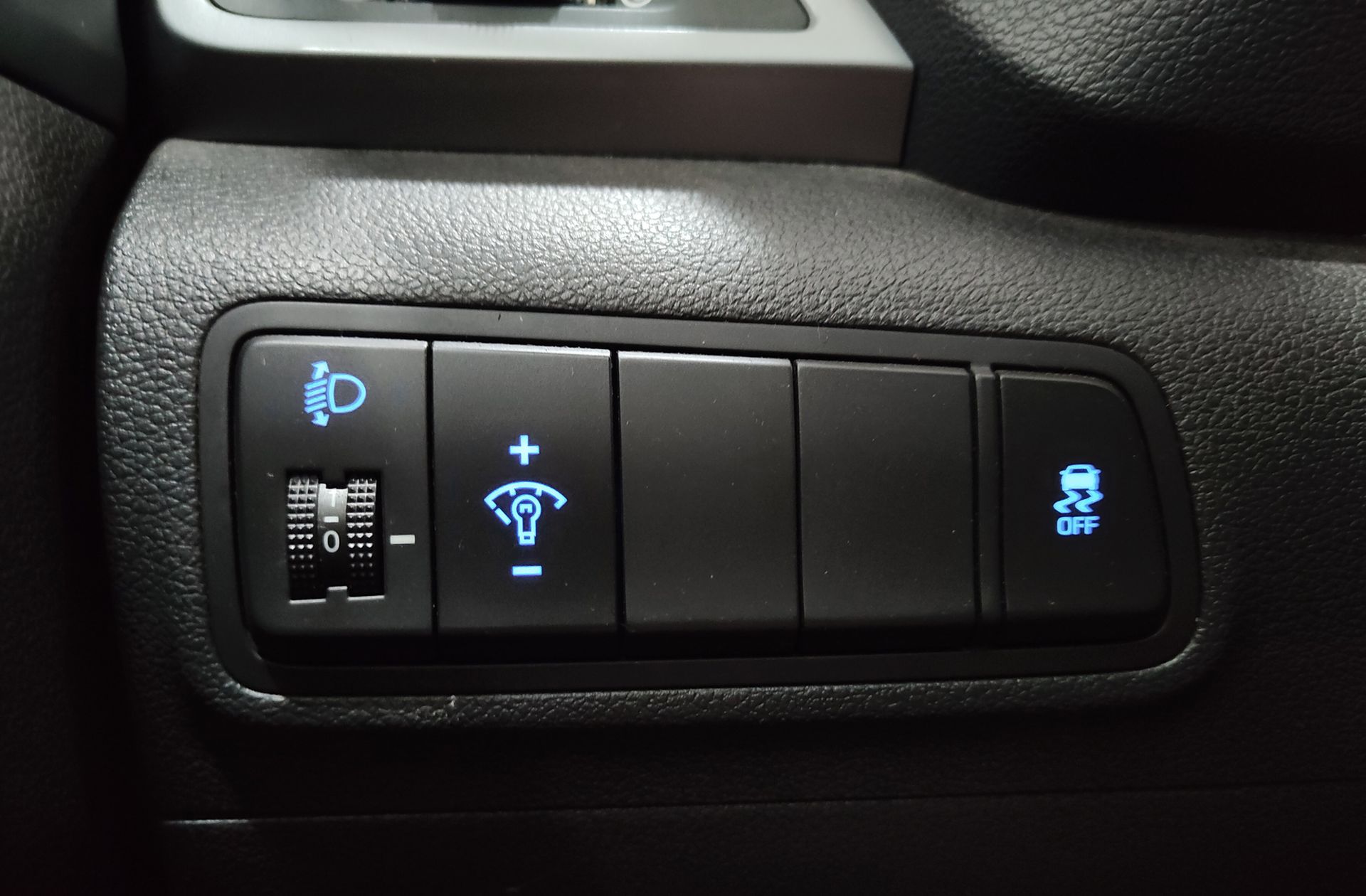 Hyundai Tucson 1.6 GDI BlueDrive Essence 4x2 - foto 21