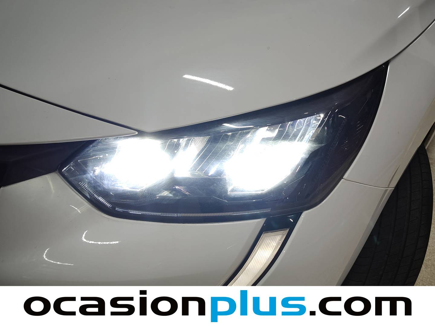 Foto Peugeot 208 Peugeot 208 PureTech 100 Allure (100 CV)