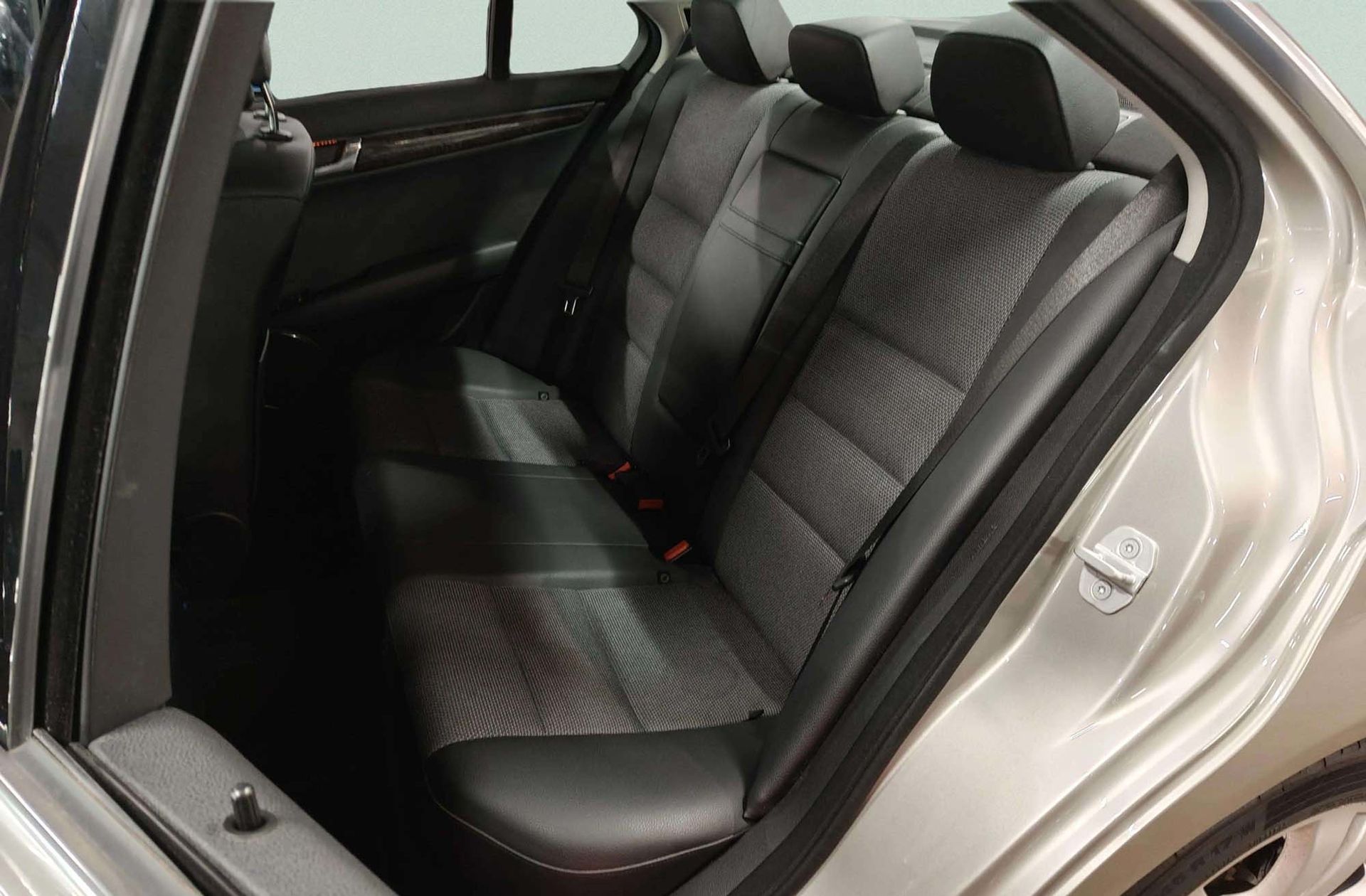 Mercedes-Benz Clase C C 350 Avantgarde - foto 11