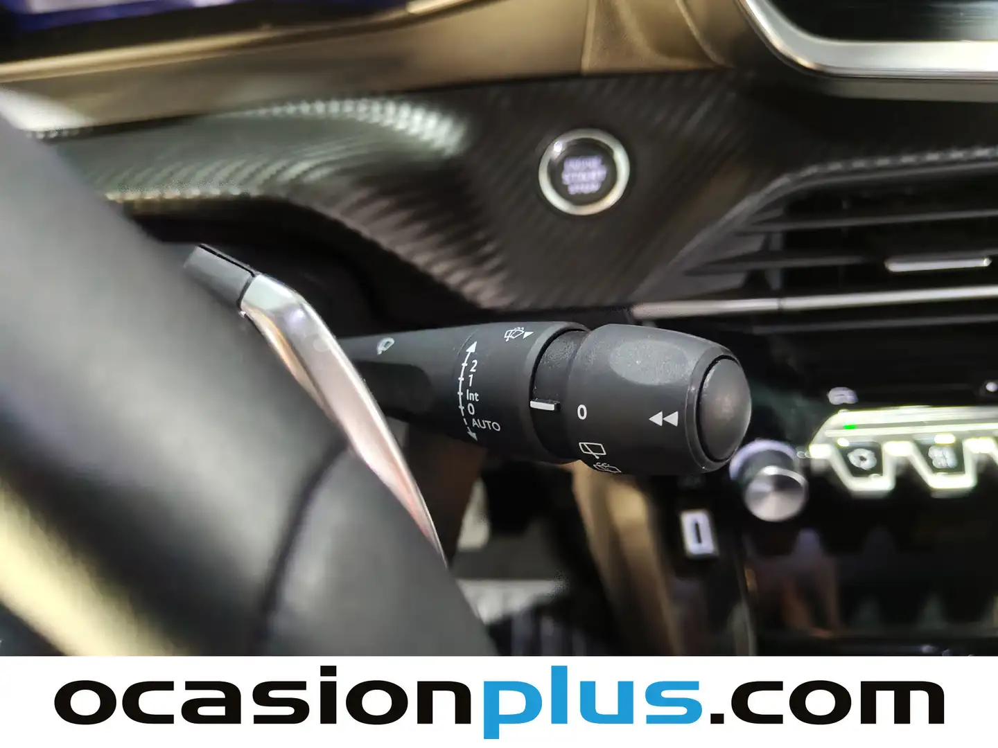 Foto Peugeot 2008 Peugeot 2008 Allure Hybrid eDCS6  (136 CV)