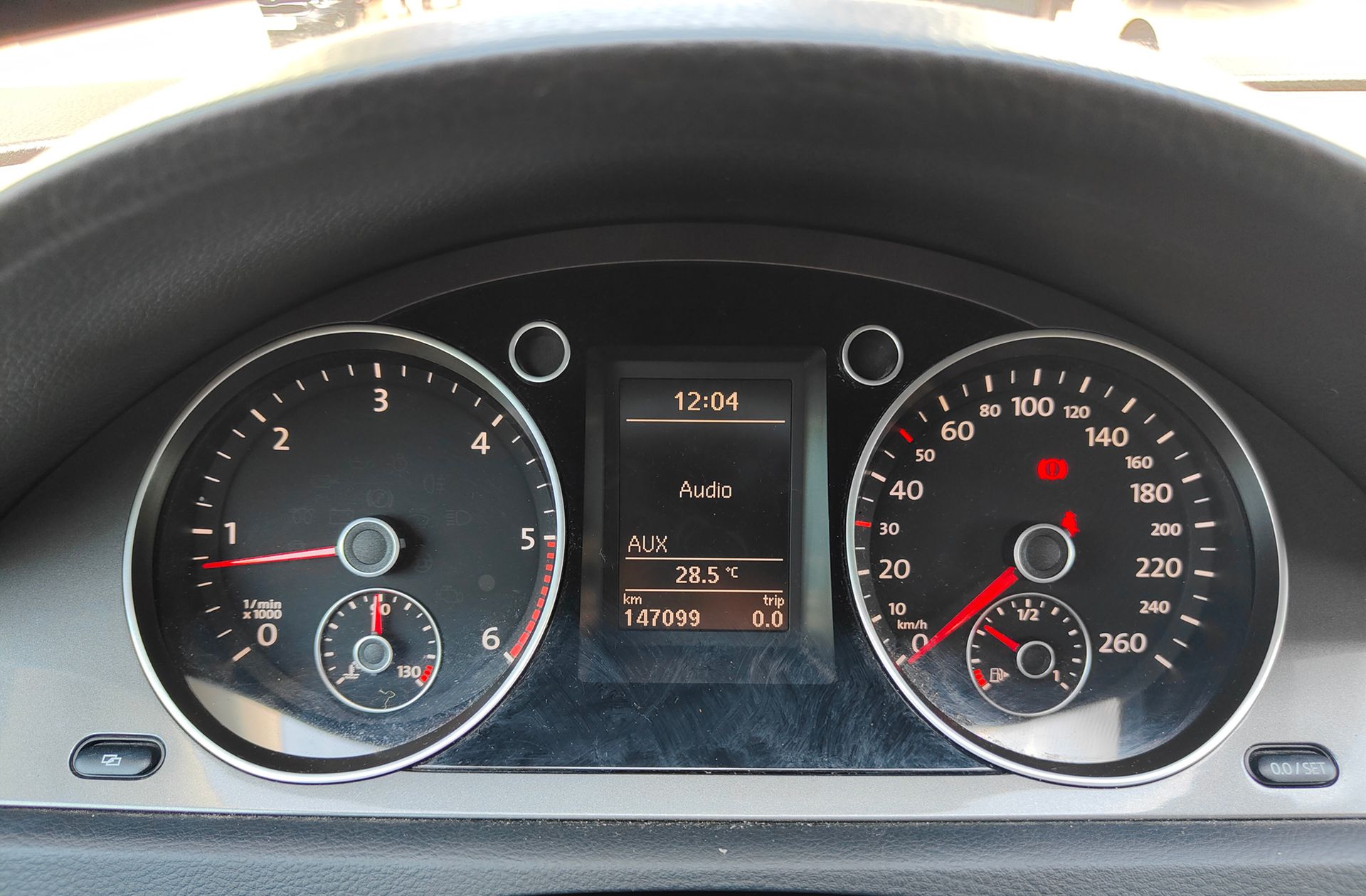 Volkswagen Passat 2.0 TDI DPF Edition Plus - foto 23