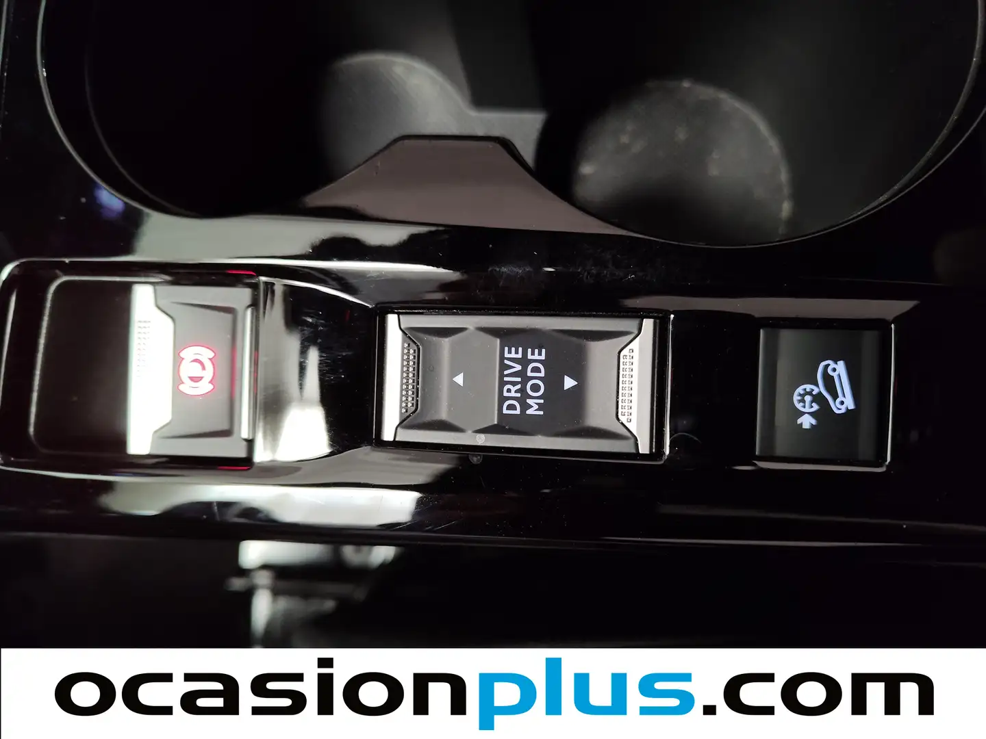 Foto Peugeot 2008 Peugeot 2008 Allure Hybrid eDCS6 (145 CV)