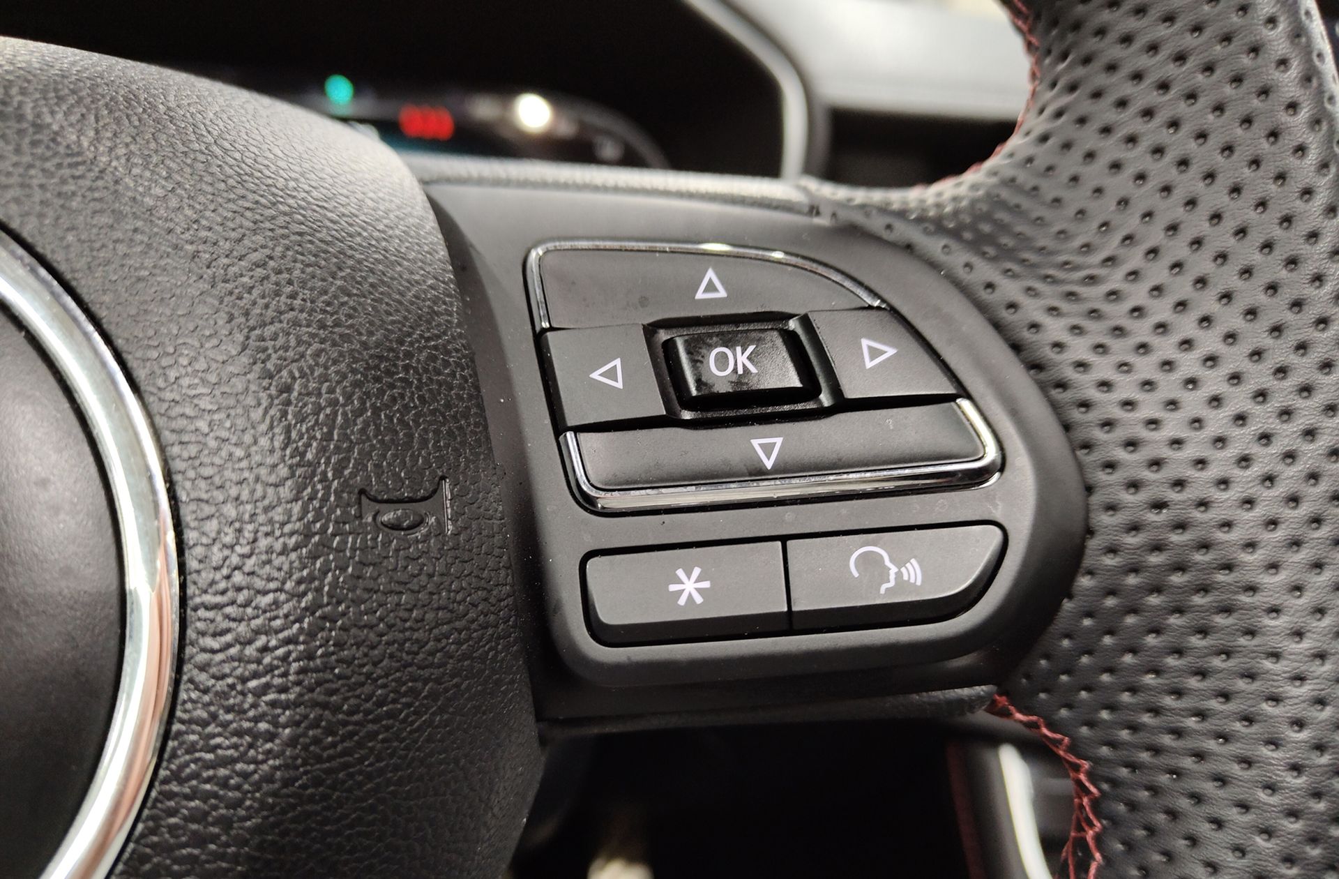 MG eHS 1.5 T-GDi PHEV Luxury - foto 31