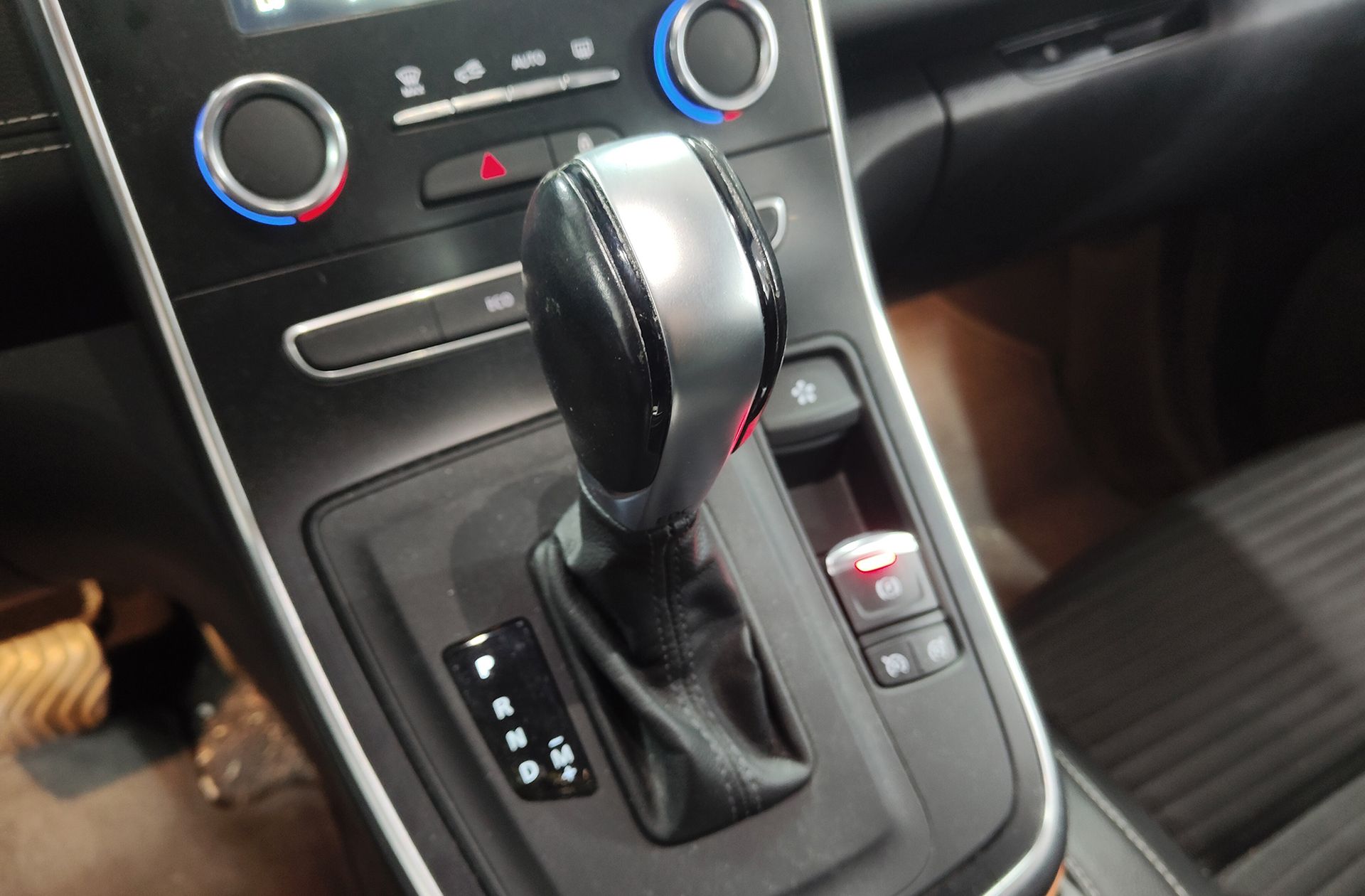 Renault Grand Scénic Zen TCe EDC GPF 7 plazas - foto 5
