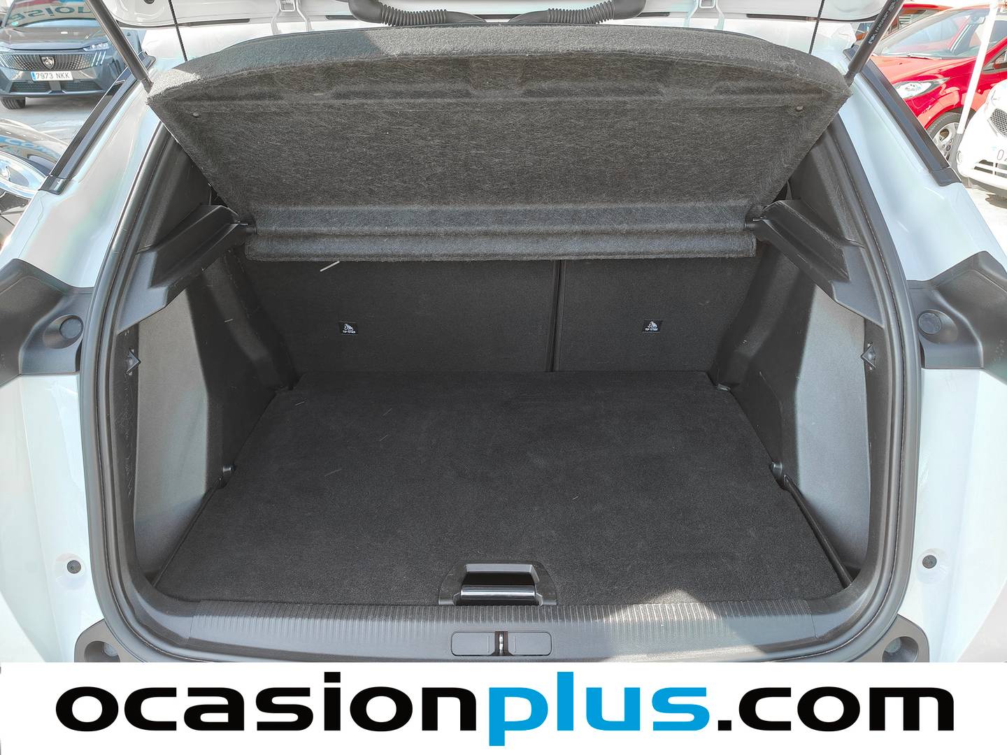 Fotos maletero Peugeot 2008 Peugeot 2008 PureTech 130 S&S Allure Pack EAT8 (130 CV)