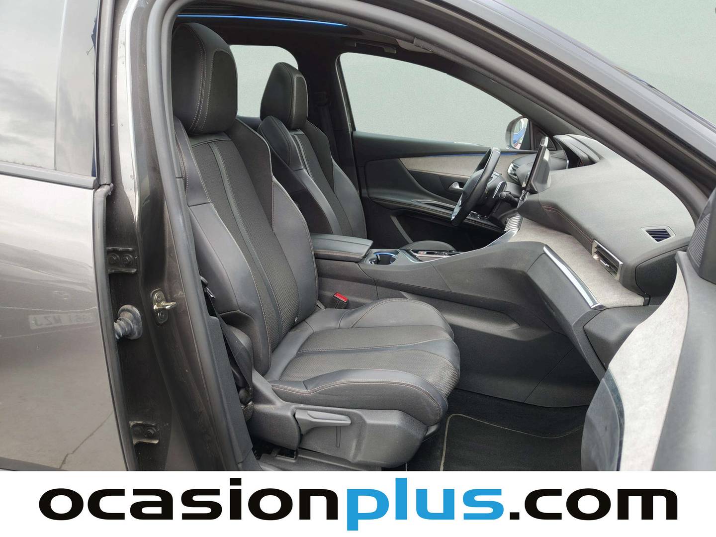 Foto Peugeot 3008 Peugeot 3008 PureTech 130 S&S GT EAT8  (130 CV)