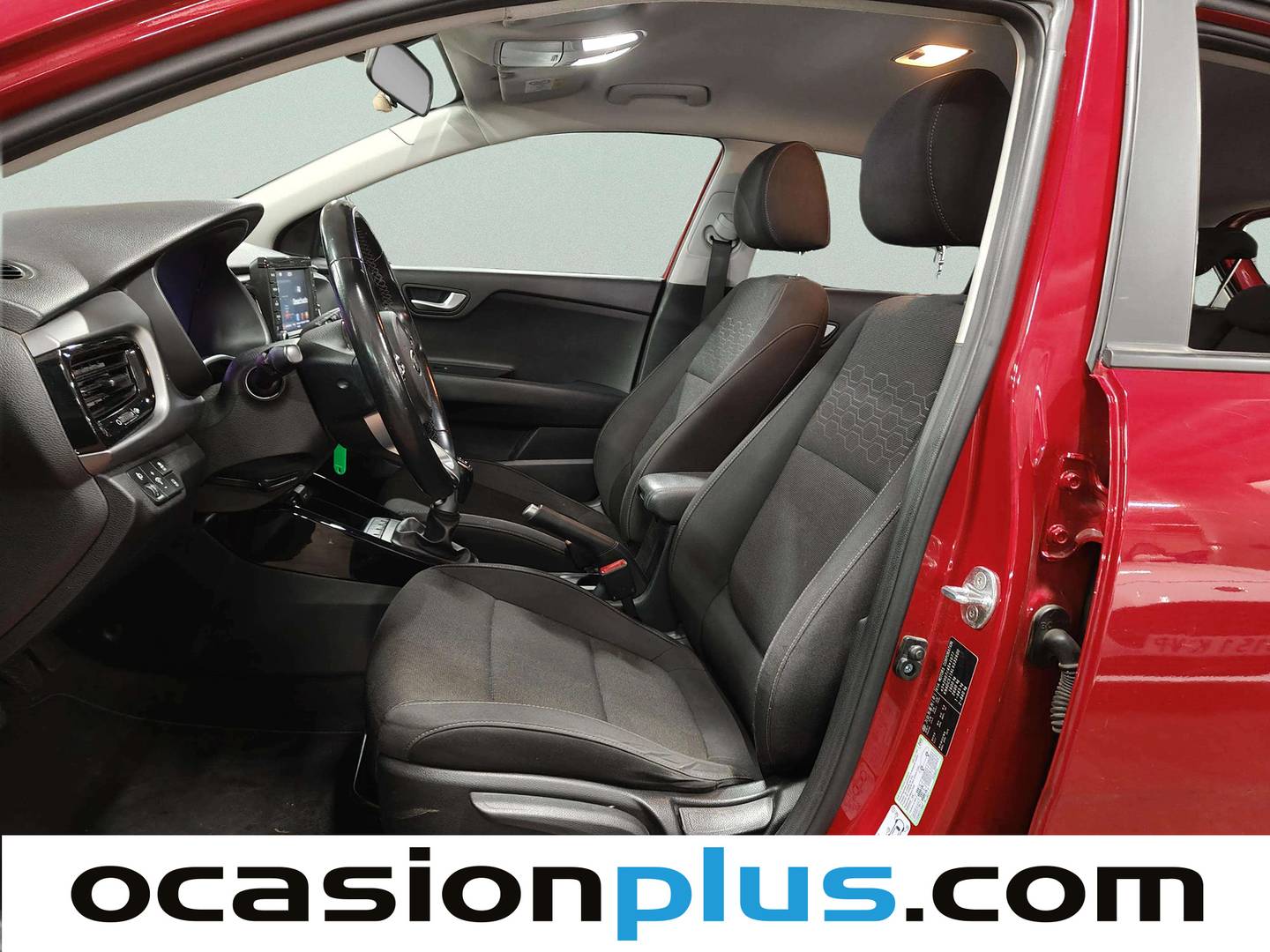 Foto asientos delanteros KIA Rio KIA Rio 1.0 T-GDi Drive (100 CV)
