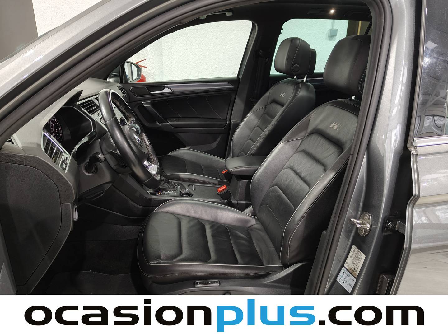 Foto asientos delanteros Volkswagen Tiguan Volkswagen Tiguan Sport 2.0 TDI 4Motion (190 CV) DSG  Pack R-Line