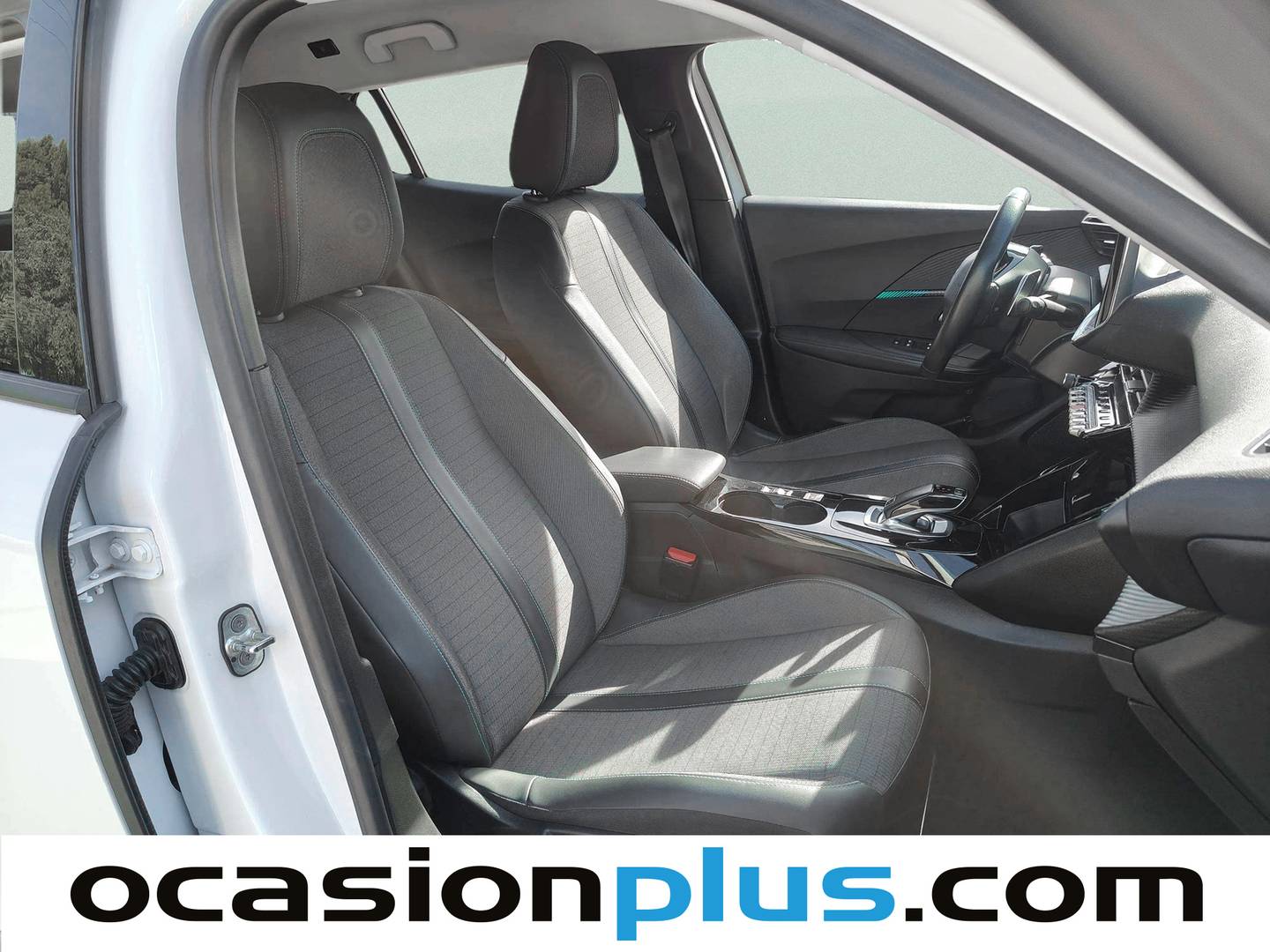 Peugeot 2008 Peugeot 2008 PureTech 130 S&S Allure Pack EAT8 (130 CV) gasolina