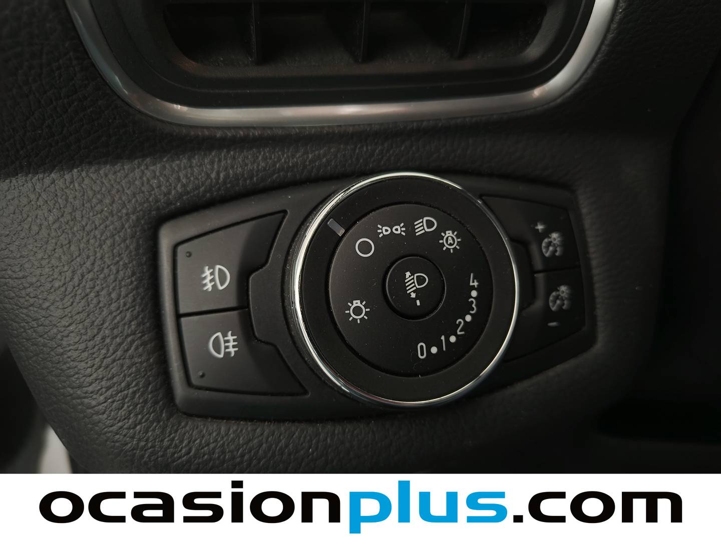 Equipamiento del Ford B-MAX Ford B-Max 1.0 EcoBoost S&S Titanium (125 CV)