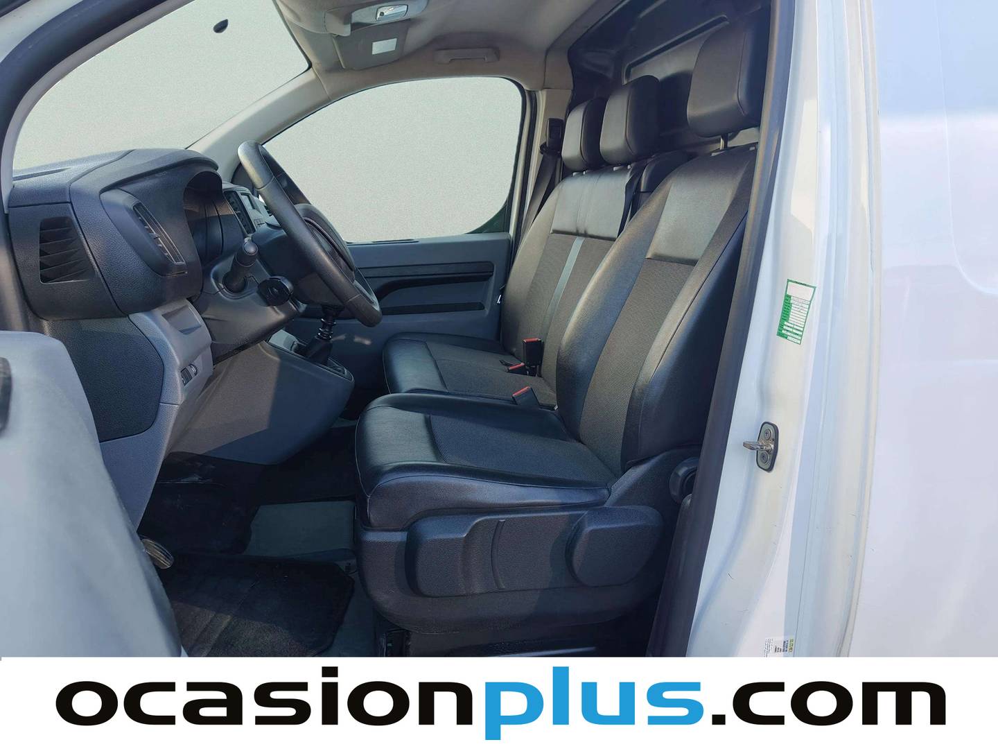 Foto asientos delanteros Peugeot Expert Peugeot Expert Furgon BlueHDi 120 S&S Pro Standard (120 CV)