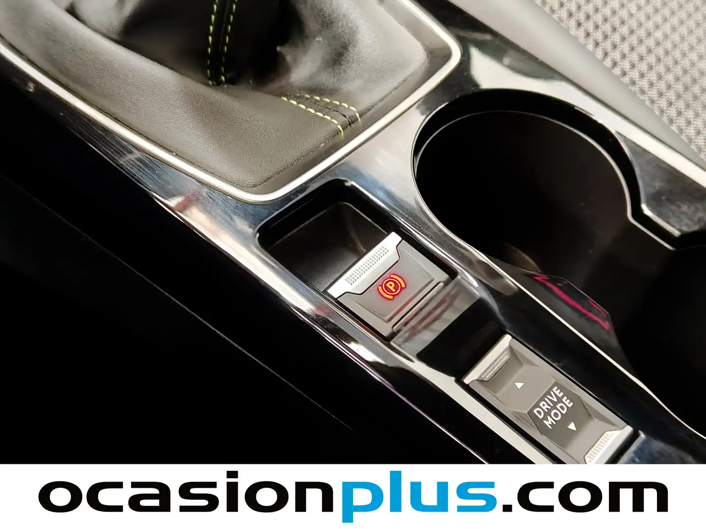 Foto Peugeot 2008 Peugeot 2008 PureTech 130 S&S GT (130 CV)