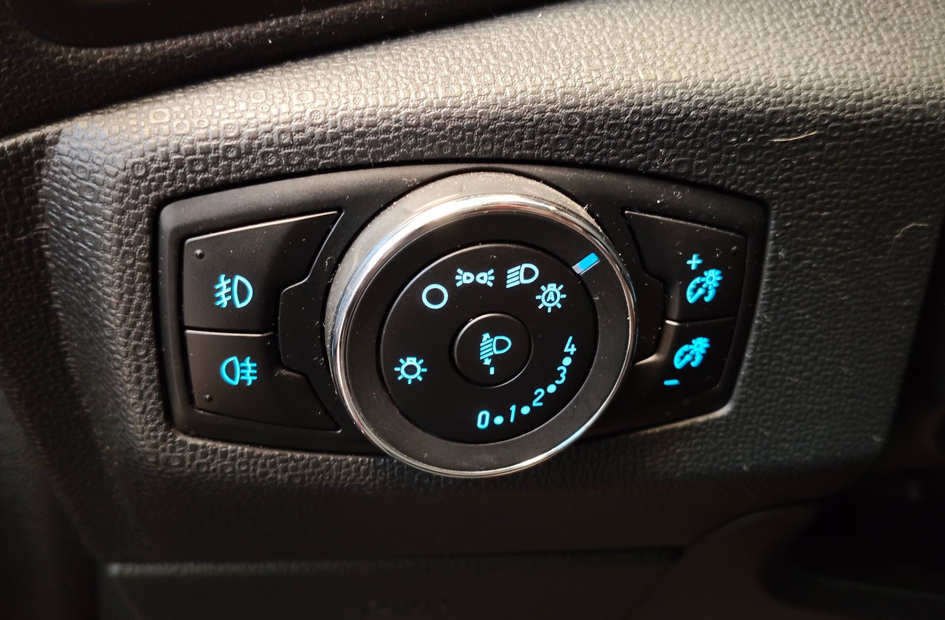 Ford EcoSport 1.0T EcoBoost Active - foto 34