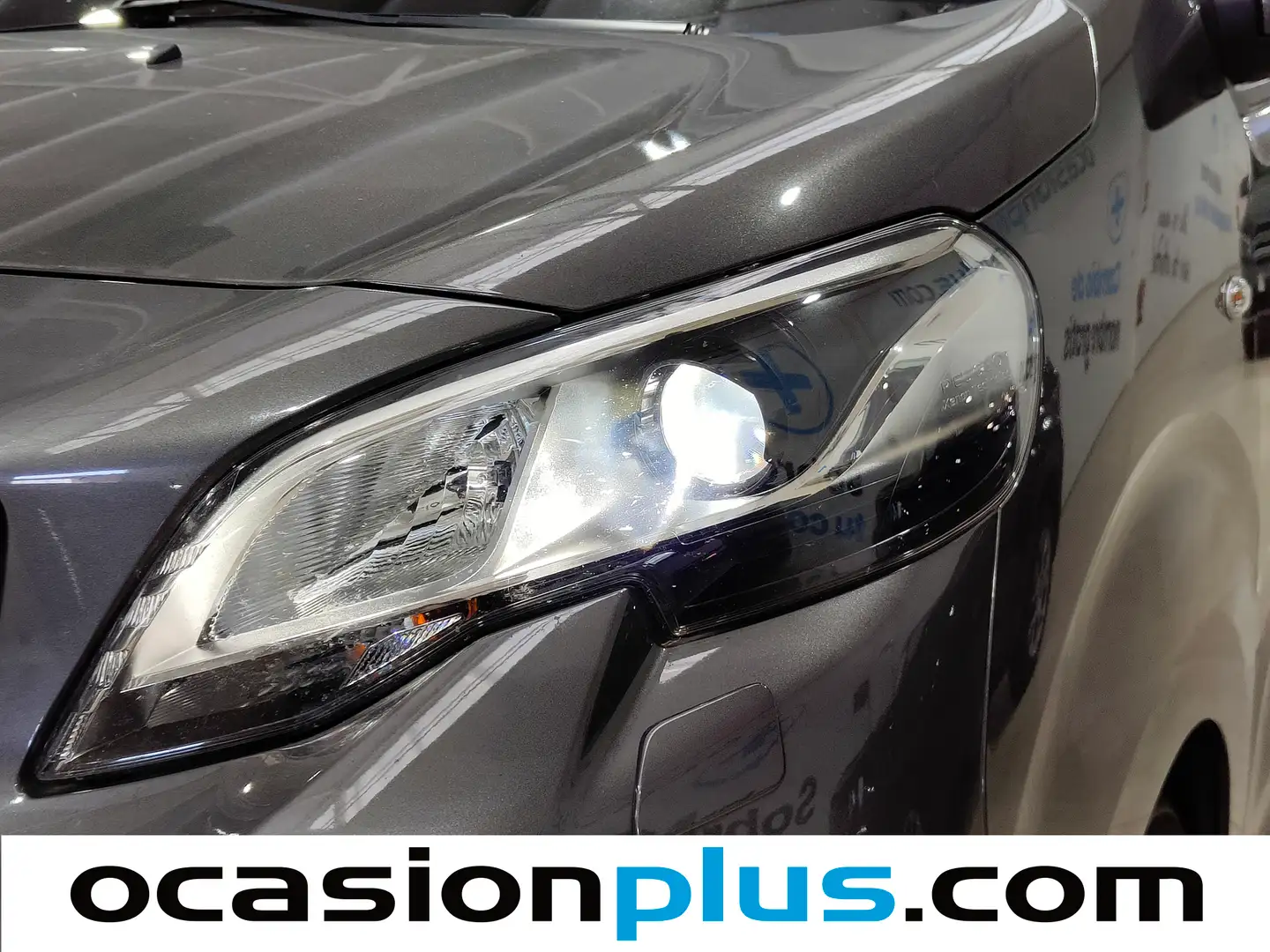 Foto Peugeot Traveller Peugeot Traveller BlueHDi 150 Allure Standard EAT6 (180 CV) 8 Plazas