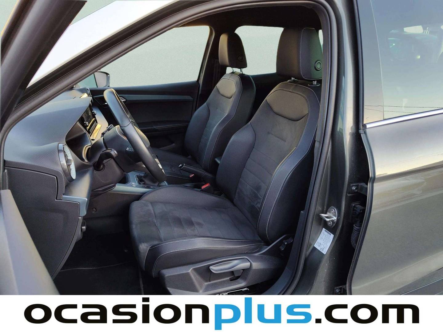 Foto asientos delanteros Seat Arona Seat Arona 1.0 TSI S&S Xperience (115 CV)